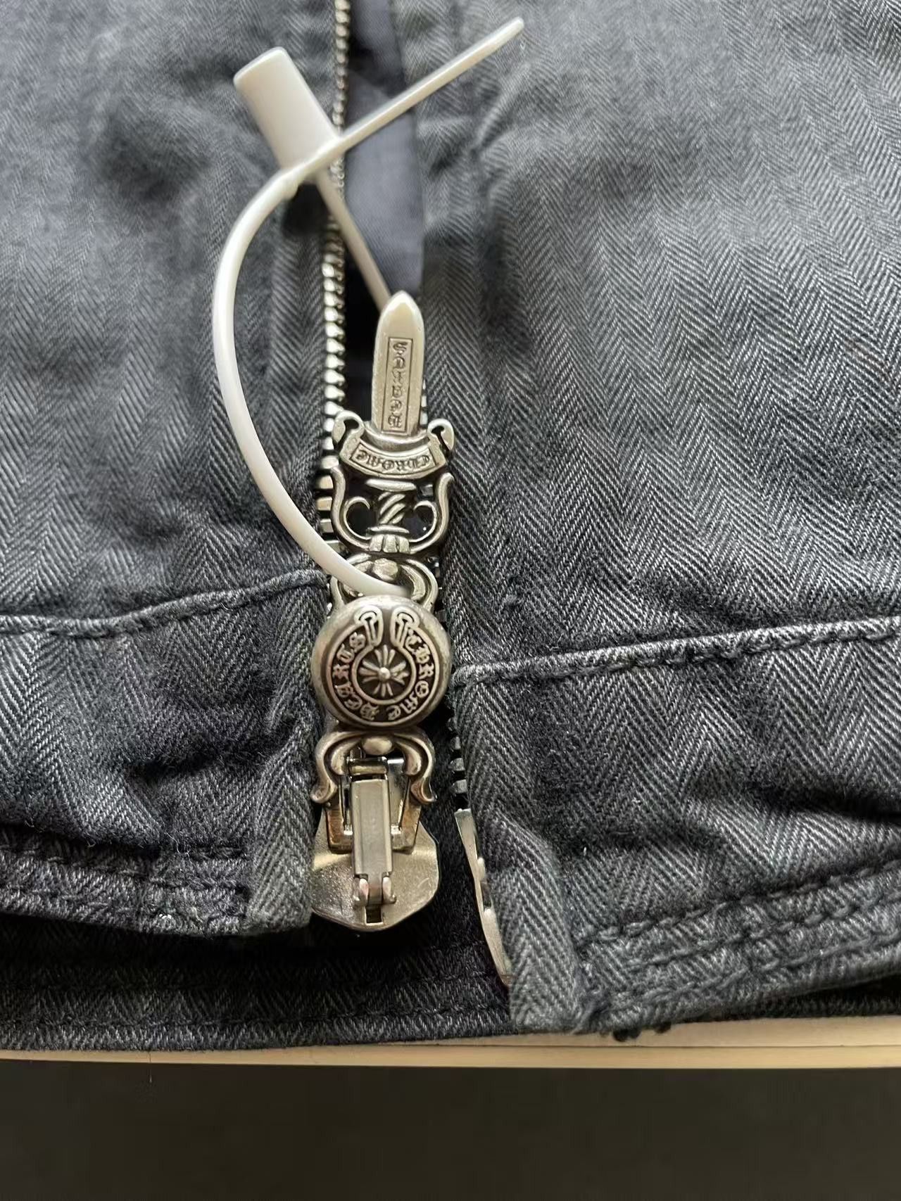 Chrome Hearts Chrome Hearts Black Wash Denim Dagger Zip Jacket Size US L / EU 52-54 / 3 - 7 Thumbnail
