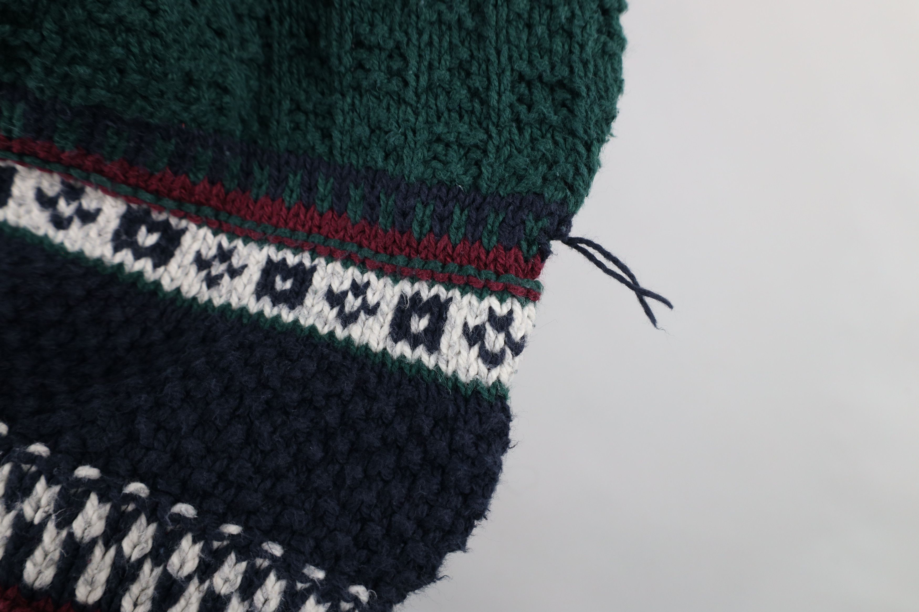 Vintage Vintage 90s Streetwear Heavy Fair Isle Knit Sweater USA Size US L / EU 52-54 / 3 - 6 Thumbnail