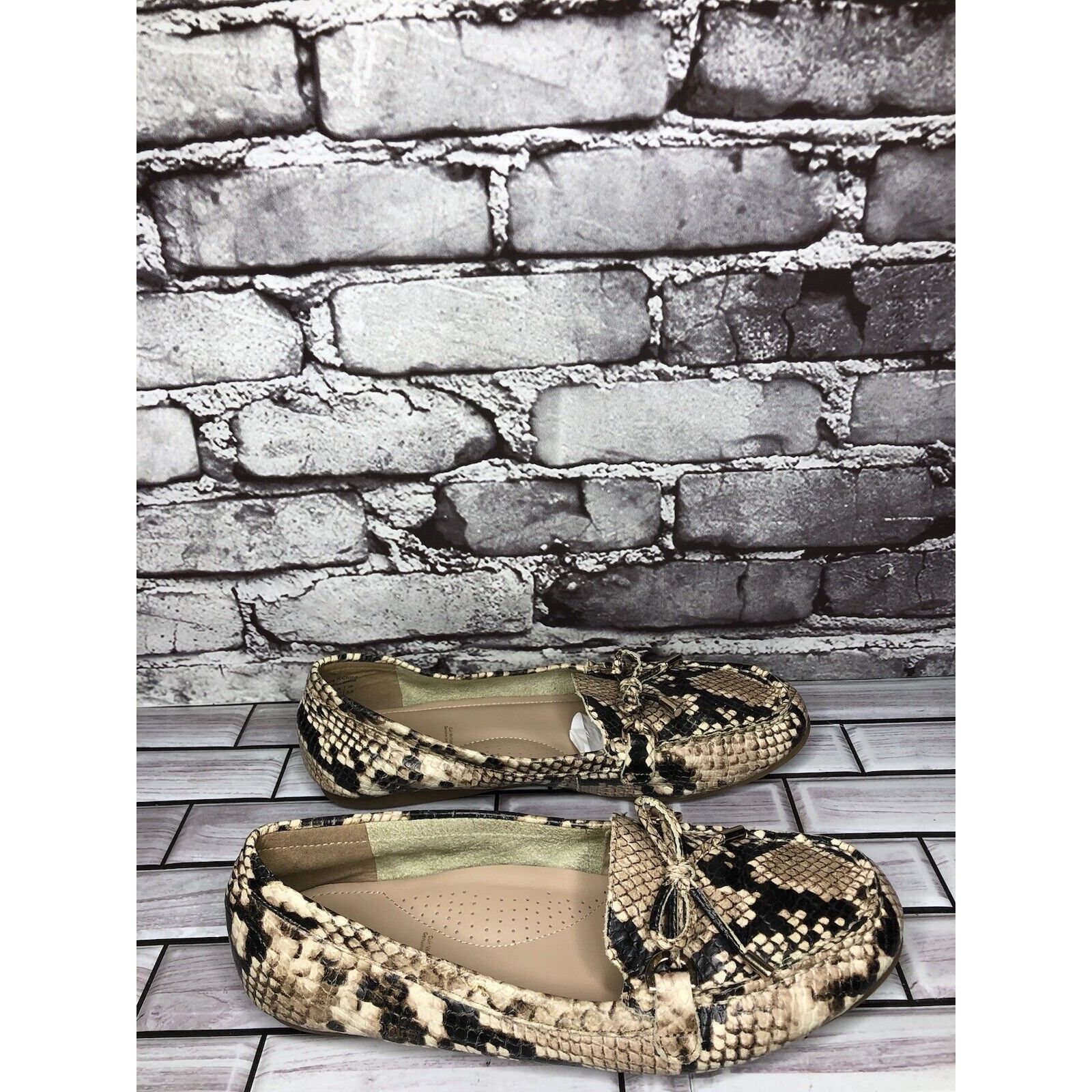 Aldo Aldo Cream Snake Skin Print Bow Leather Mocs Driving Shoes W Size US 7.5 / IT 37.5 - 17 Thumbnail