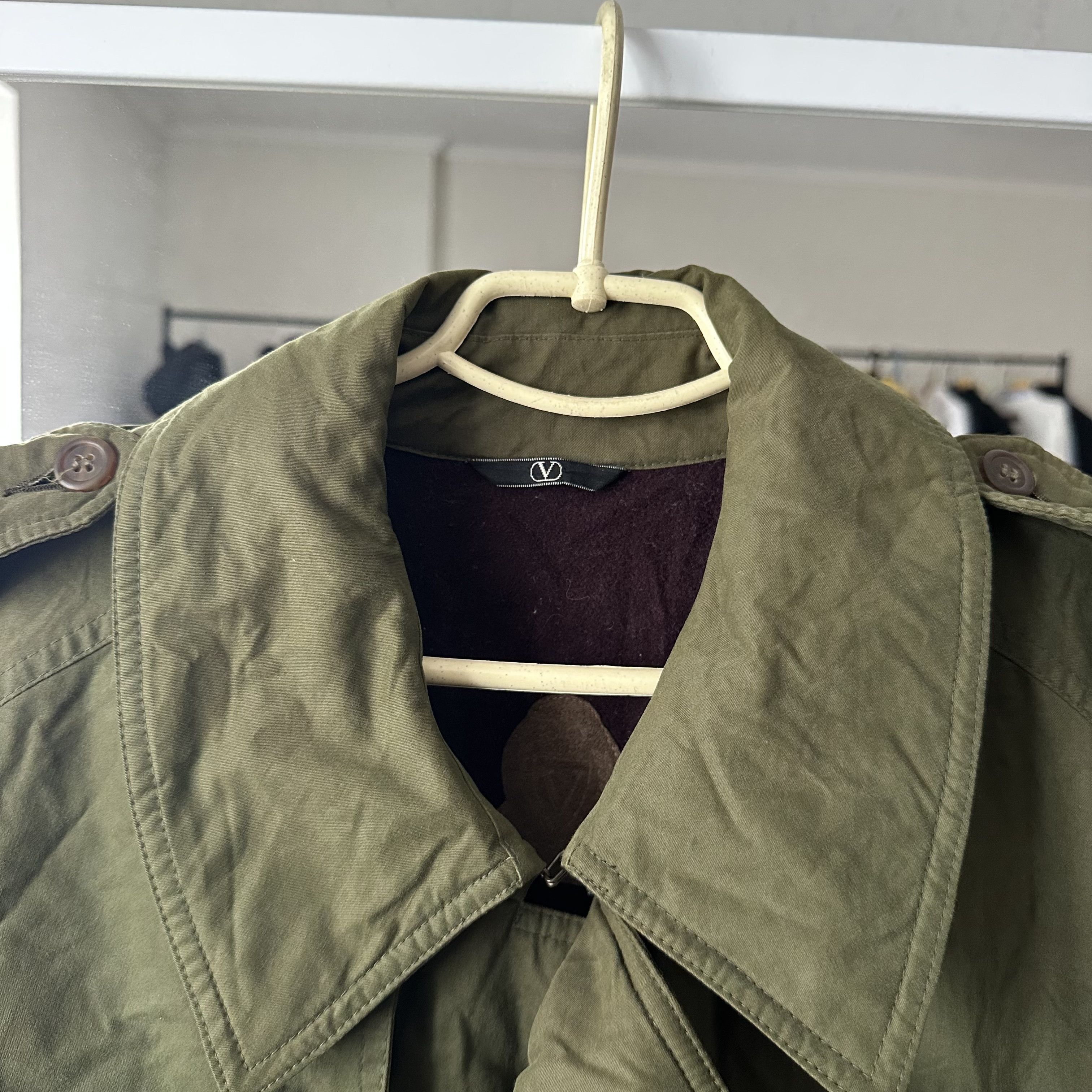 Valentino 90s Vintage Valentino Warmed Avant Garde Winter Heavy Coat Size US L / EU 52-54 / 3 - 5 Thumbnail
