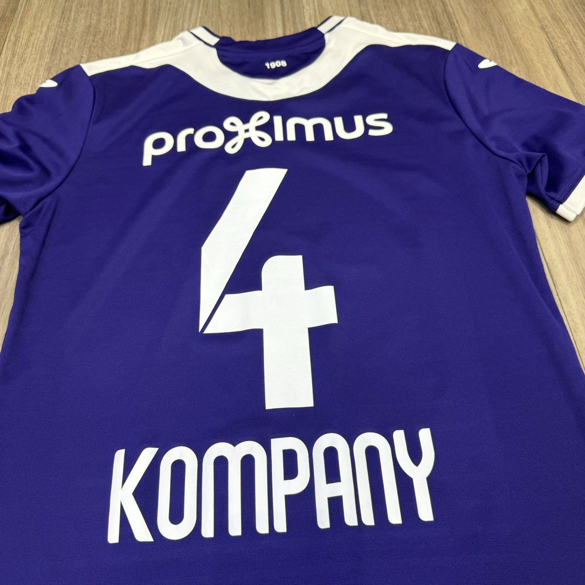 Joma Anderlecht 19/20 home shirt #4 Kompany Size US M / EU 48-50 / 2 - 5 Thumbnail