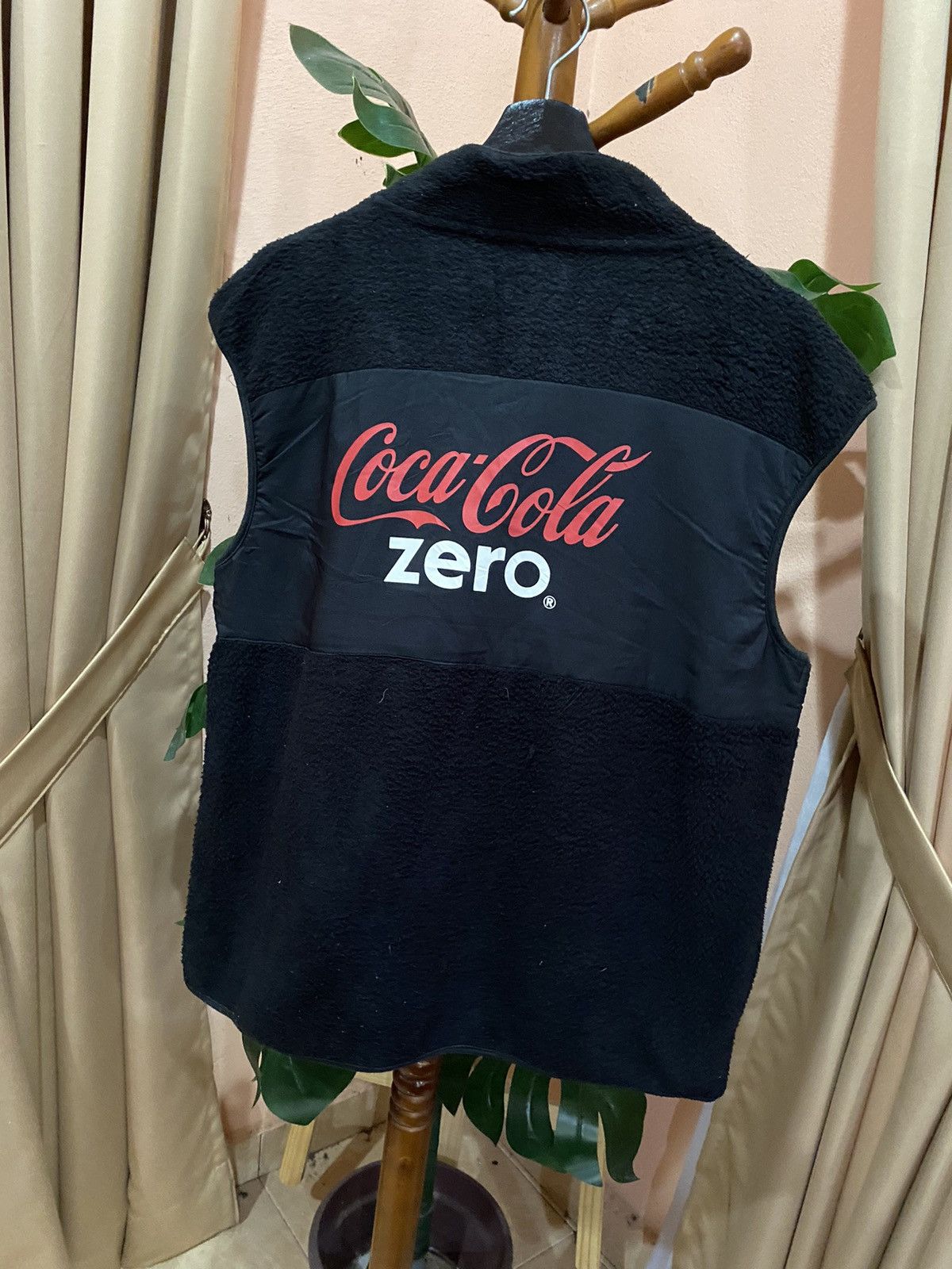 Coca Cola Coca-Cola Zero Wild Health Fleece Vest - Black & Red Size US L / EU 52-54 / 3 - 5 Thumbnail