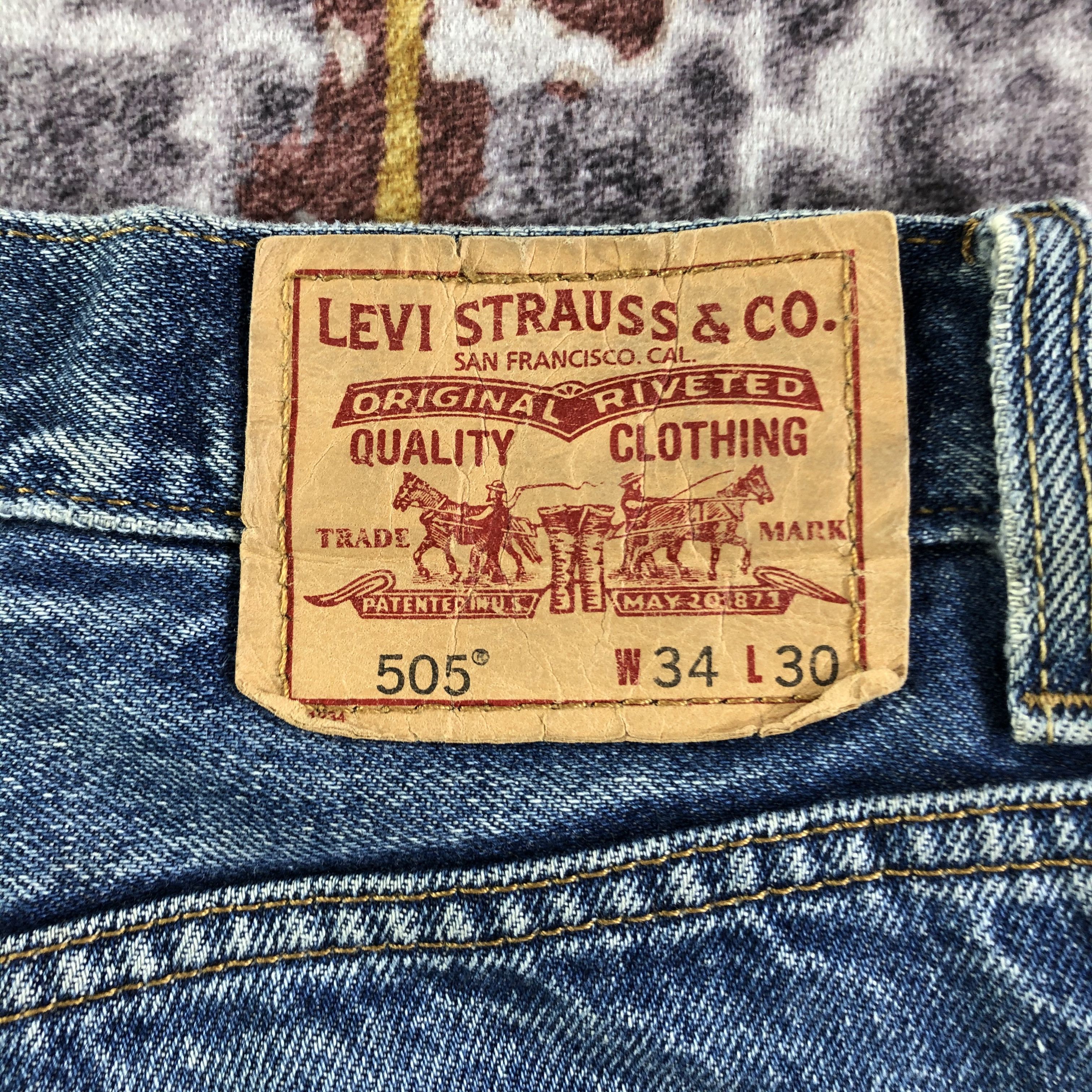 Levi's × Vintage Vintage Blue Wash Levis 505 Jeans-JM3215 Size US 35 - 6 Thumbnail