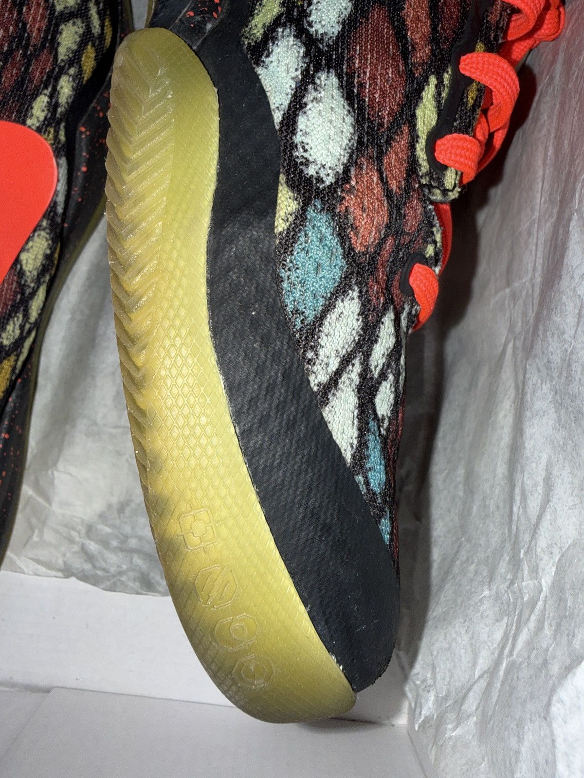 Nike Kobe 8 System Christmas Edition Size US 9.5 / EU 42-43 - 15 Thumbnail