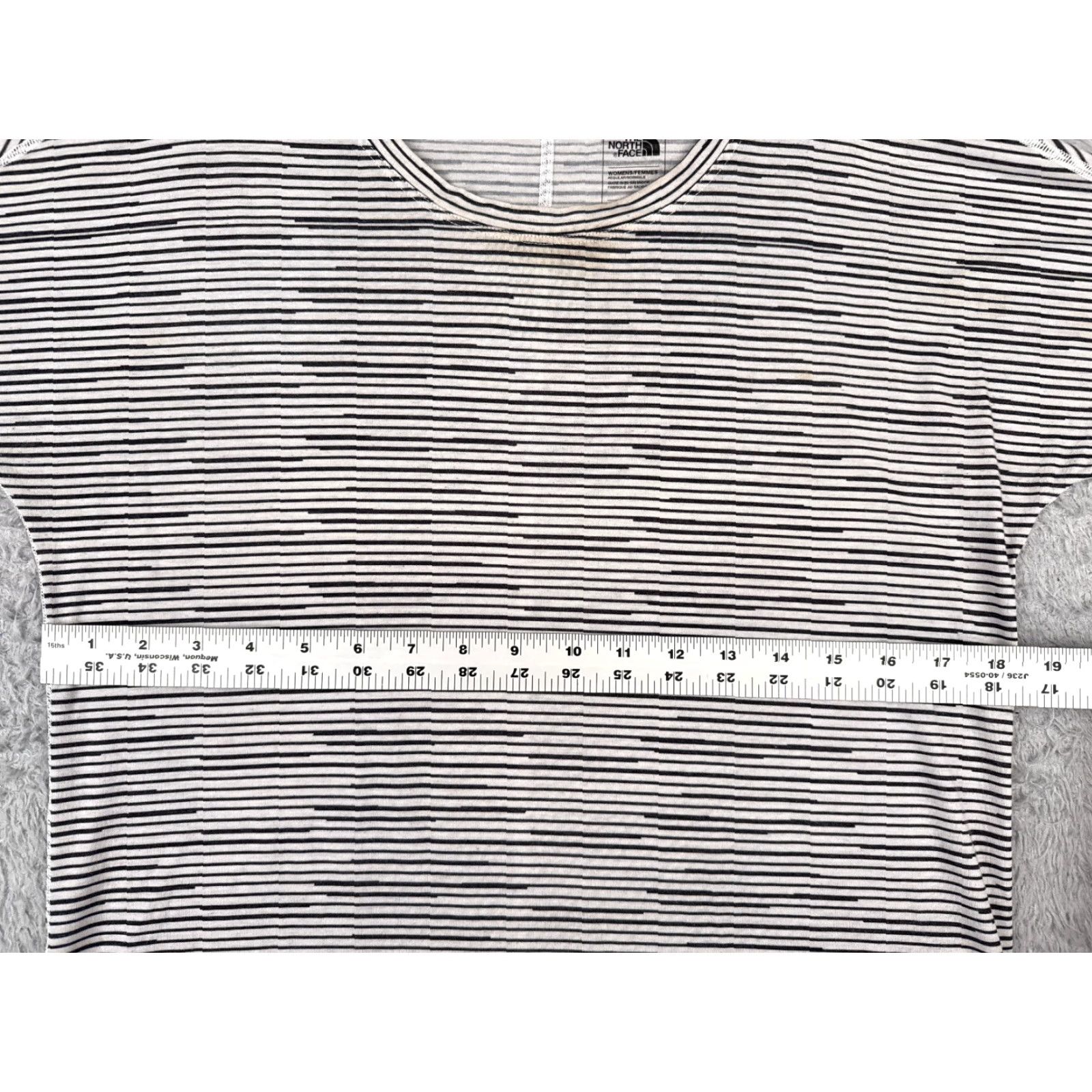 The North Face The North Face Shirt Women S White Stripe Crew Neck Short Sleeve Basic Casual Shirt Mens? Size S / US 4 / IT 40 - 7 Thumbnail