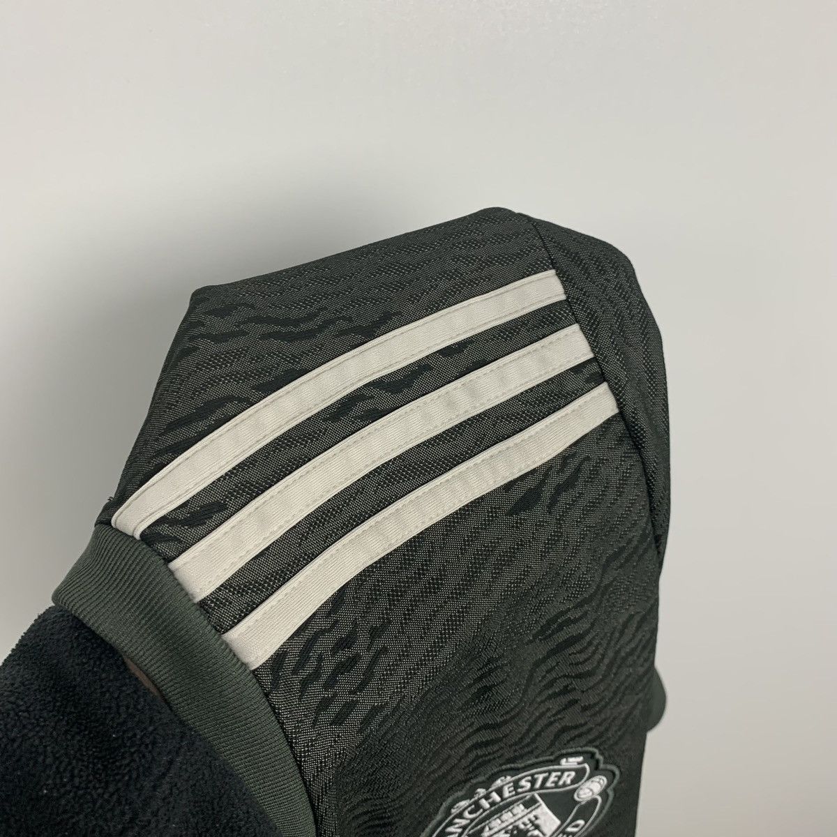 Adidas Adidas Manchester United Away Soccer Jersey Football Shirt Size US L / EU 52-54 / 3 - 16 Thumbnail