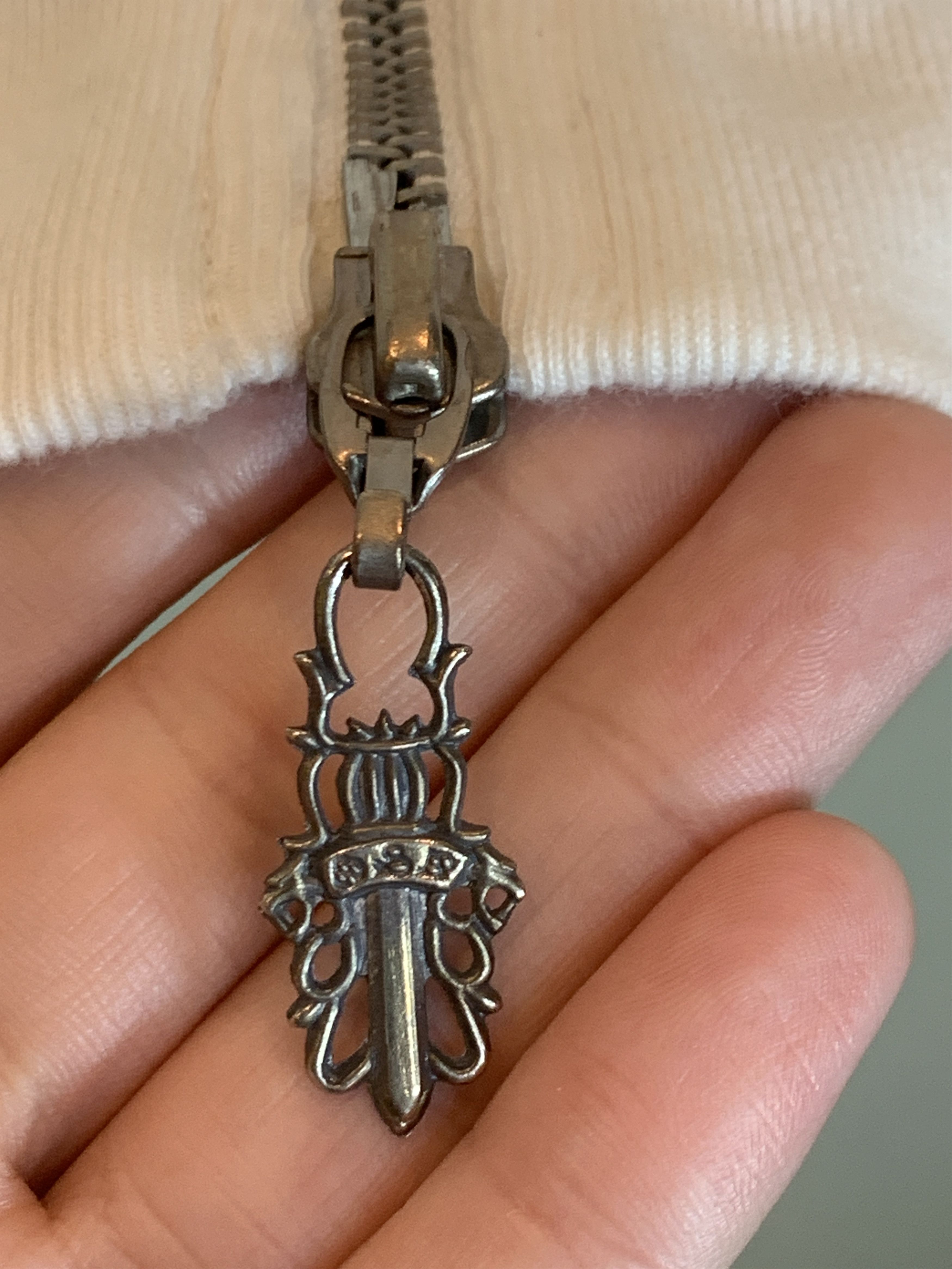 A&G Rock *RARE* Vintage A&G Rock Amal Guessous Crosses Thermal Hoodie Size M / US 6-8 / IT 42-44 - 8 Thumbnail