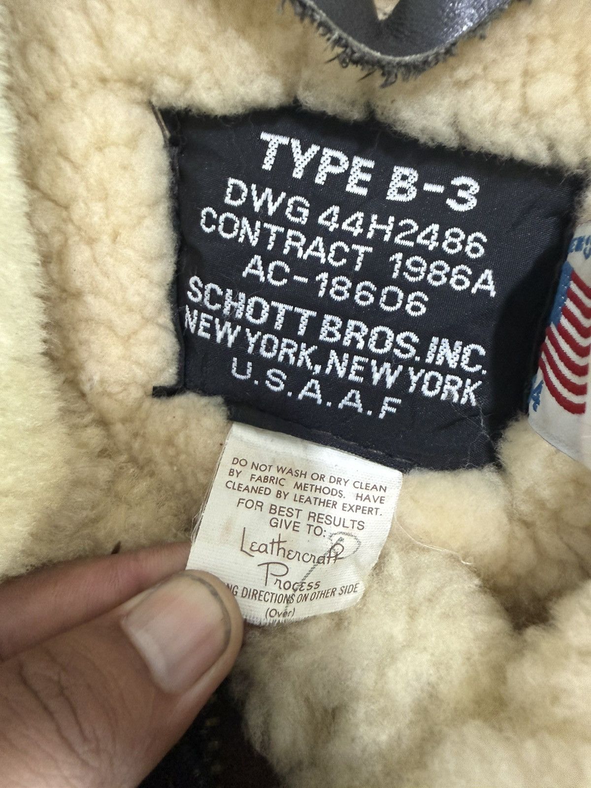 Schott SCHOTT BROS INC B3 TYPE JACKET SHEARLING SHEEP SKIN SIZE 44 Size US M / EU 48-50 / 2 - 10 Thumbnail