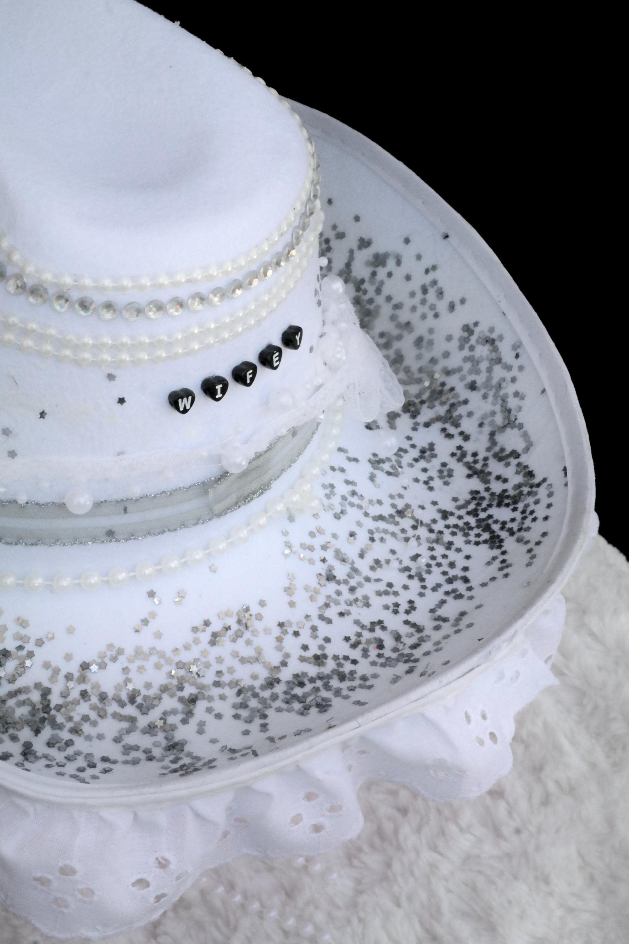 Handmade Glitter Pearl Wifey Cowgirl Hat Size ONE SIZE - 6 Thumbnail