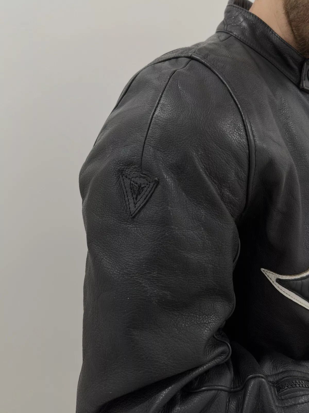Dainese DAINESE MENS LEATHER MOTO JACKET MOTORCYCLE size 54 Size US L / EU 52-54 / 3 - 14 Thumbnail