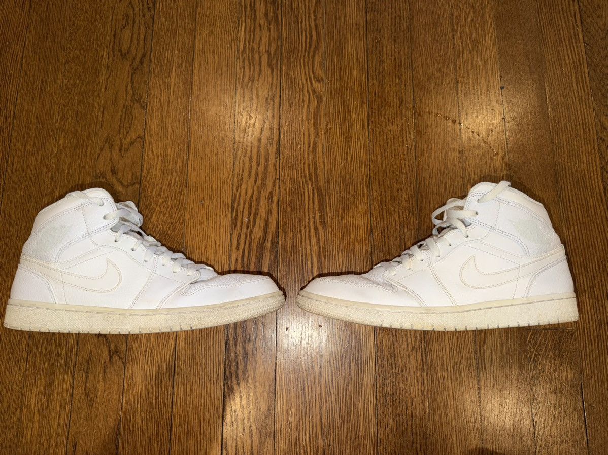 Nike Nike Air Jordan 1 Mids All-White Size US 10.5 / EU 43-44 - 4 Thumbnail