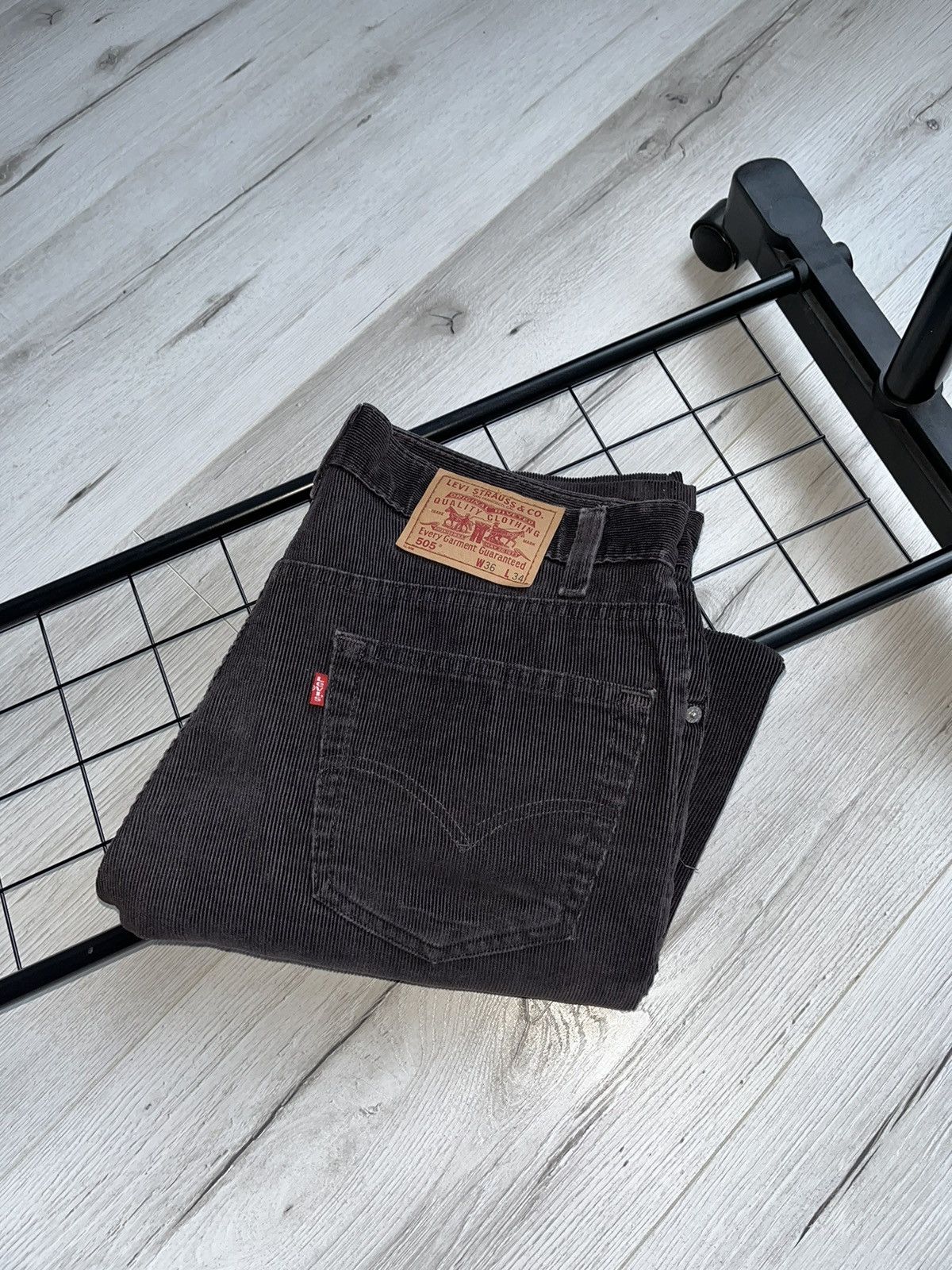 Levi's × Vintage Vintage 90s Levis 505 Corduroy Regular Straight 36x34 Pants Size US 34 / EU 50 - 1 Thumbnail