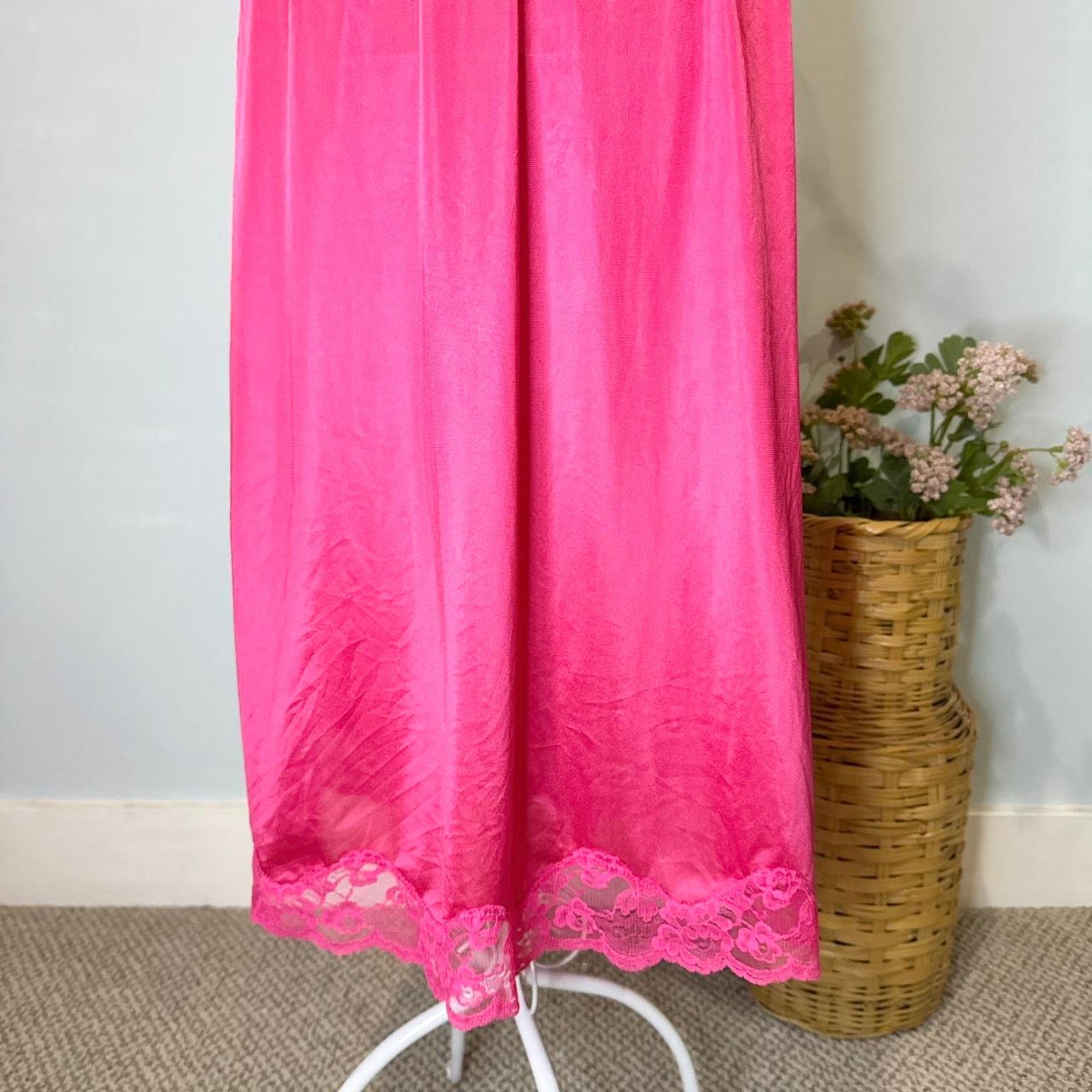 Other Stunning vintage hot pink slip skirt Size 23" - 3 Thumbnail