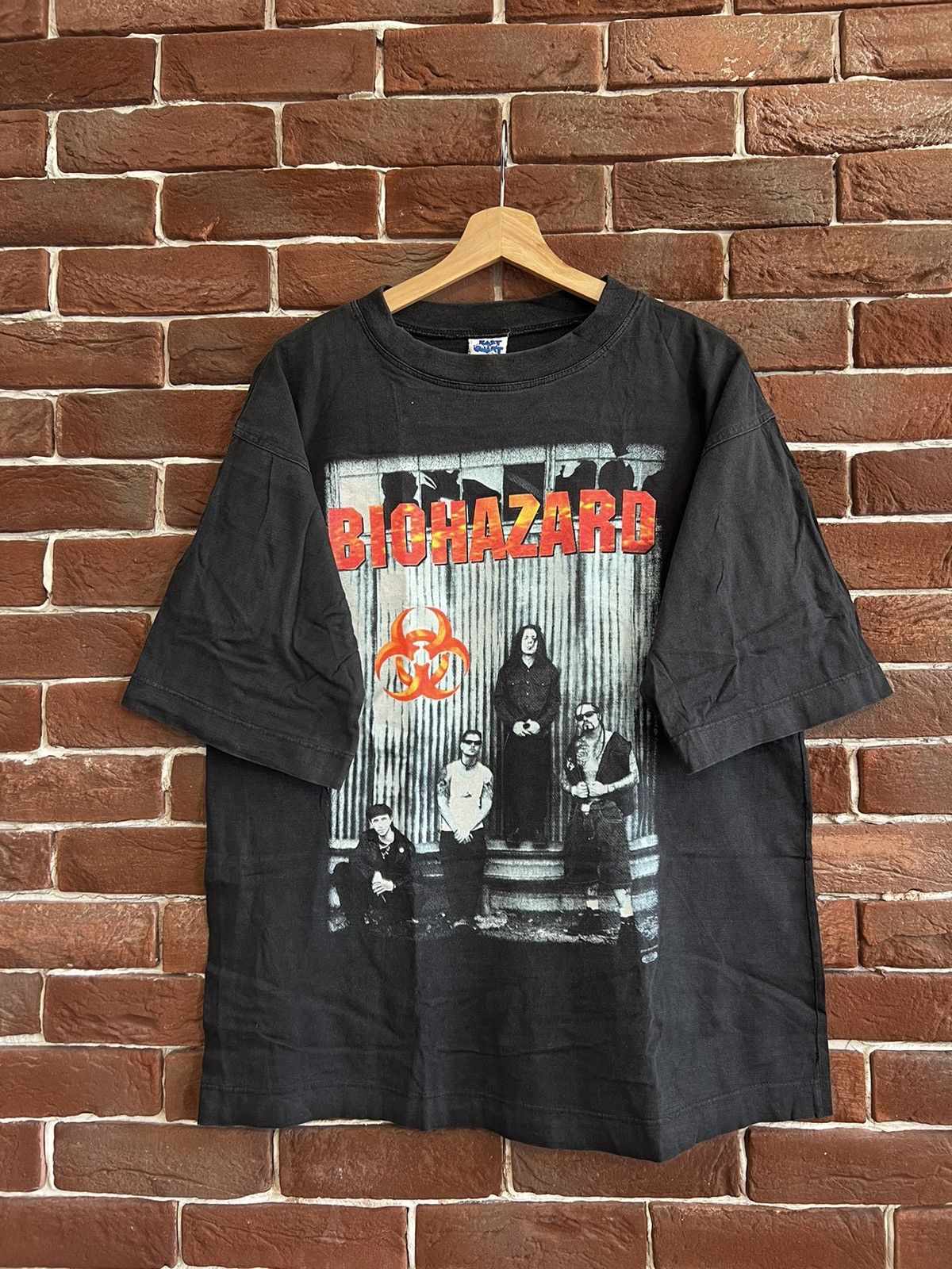Band Tees 90s BIOHAZARD Suicidal Run XL blac Tour Vintage Hardcore Tee Size US XL / EU 56 / 4 - 1 Thumbnail