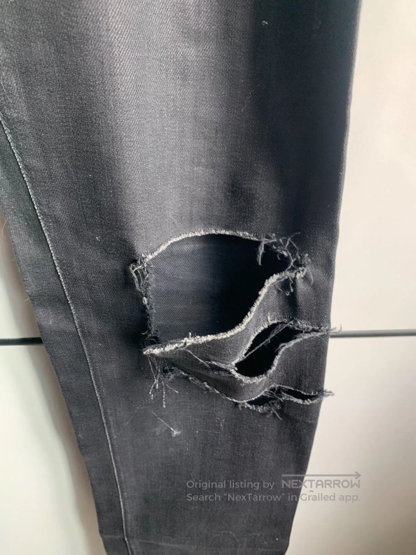 Saint Laurent Paris Saint Laurent Black Distressed Jeans. Size US 32 / EU 48 - 6 Thumbnail