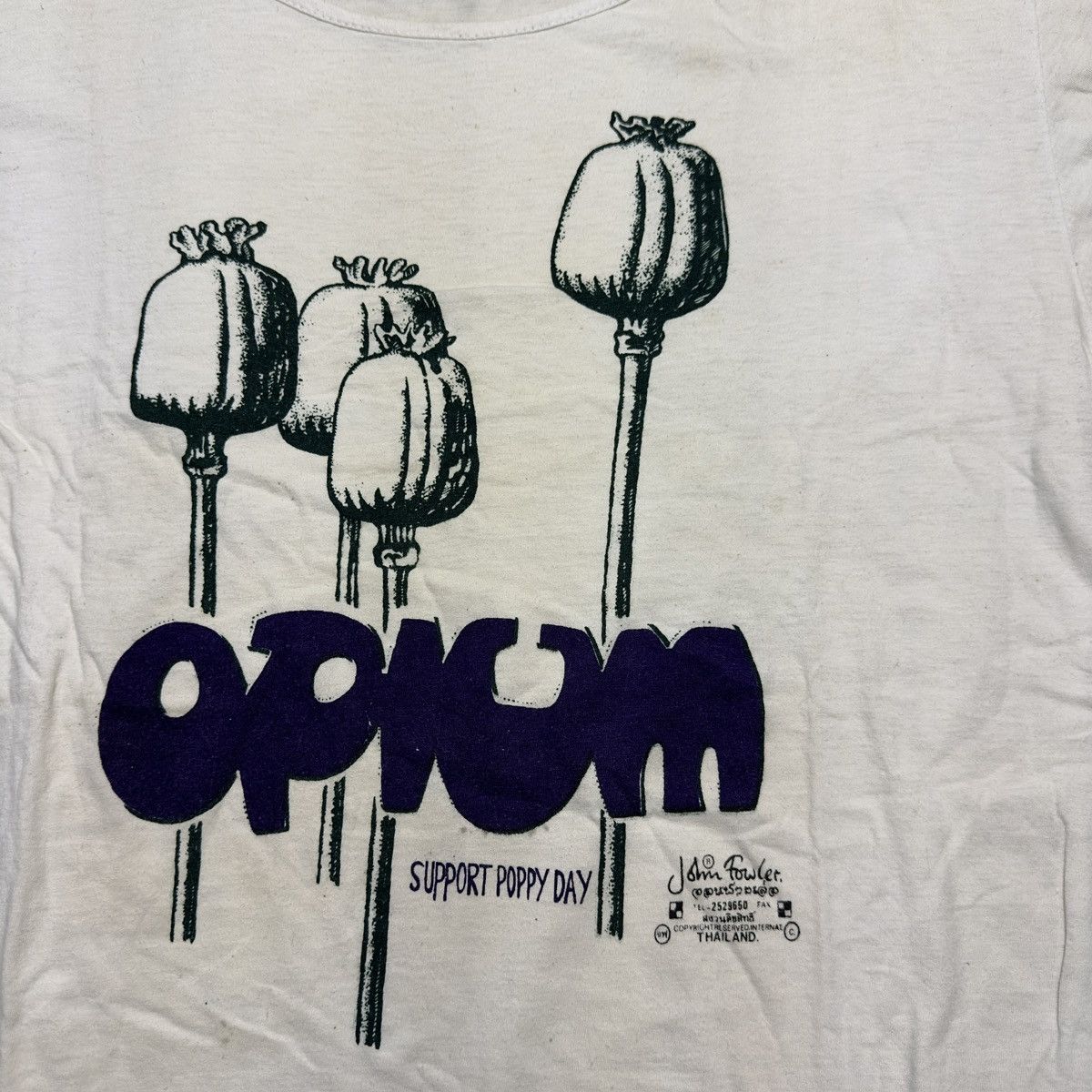 Vintage Vintage Opium tee Size US L / EU 52-54 / 3 - 3 Thumbnail