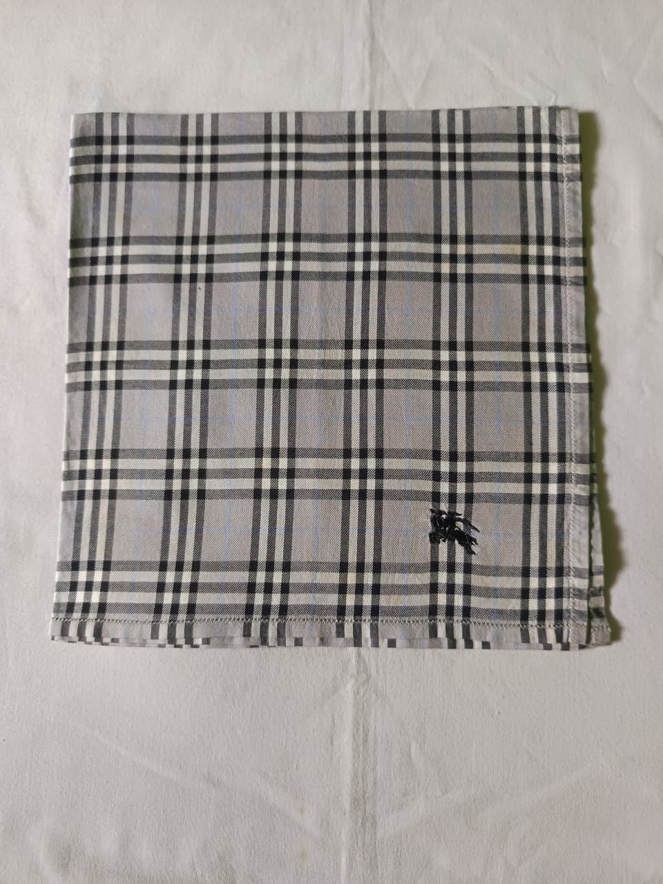 Burberry Burberry Handkerchief Size ONE SIZE - 1 Thumbnail