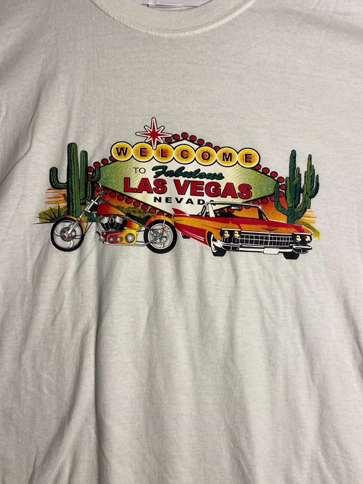 Gildan Gildan Mens Welcome To Fabulous LV, NV Wht T-shirt Sz L (B3) Size US L / EU 52-54 / 3 - 3 Thumbnail