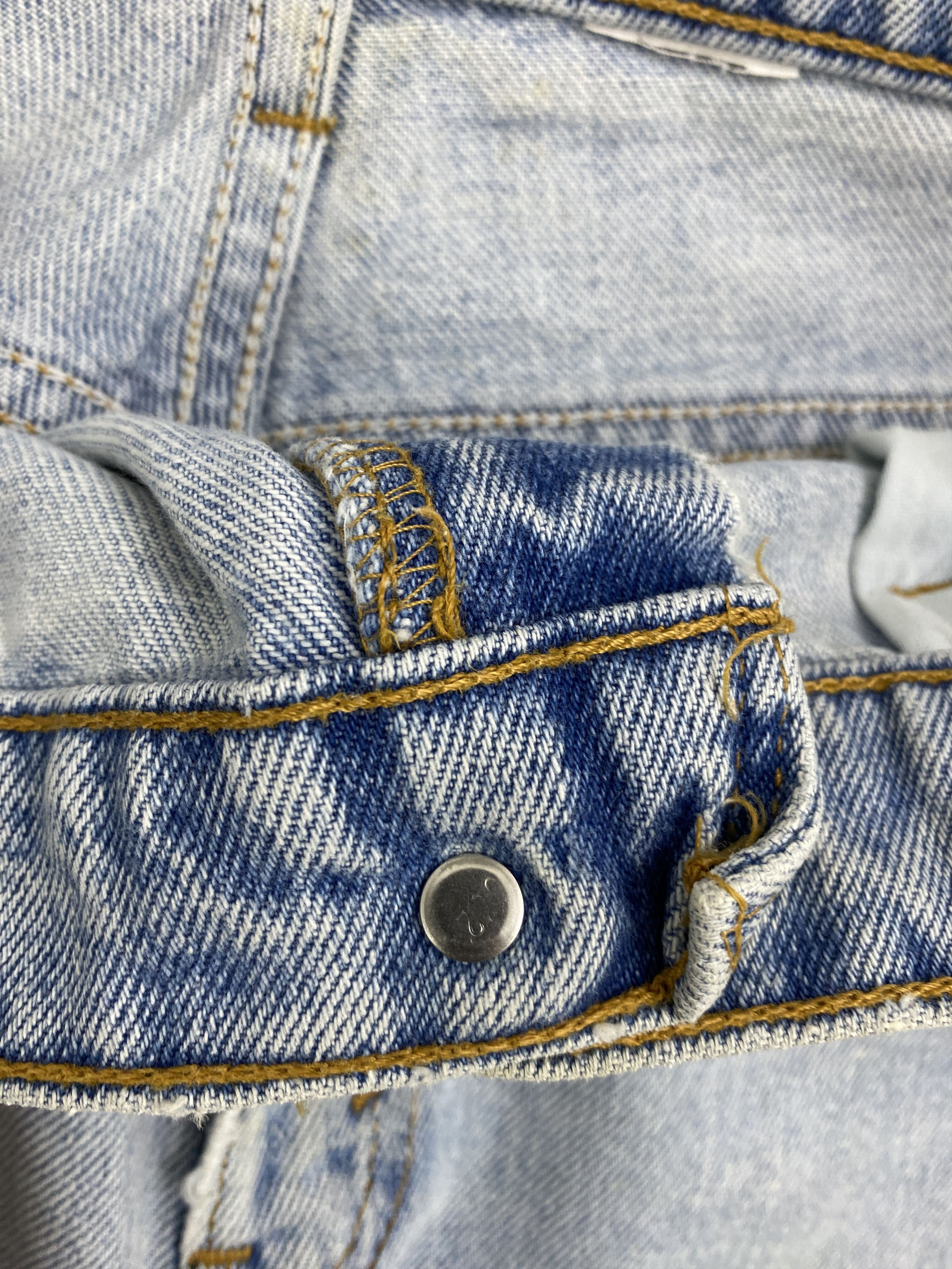 Levi's × Vintage Light Blue Washed Vintage Levis 551 Jeans Size US 28 / EU 44 - 10 Thumbnail
