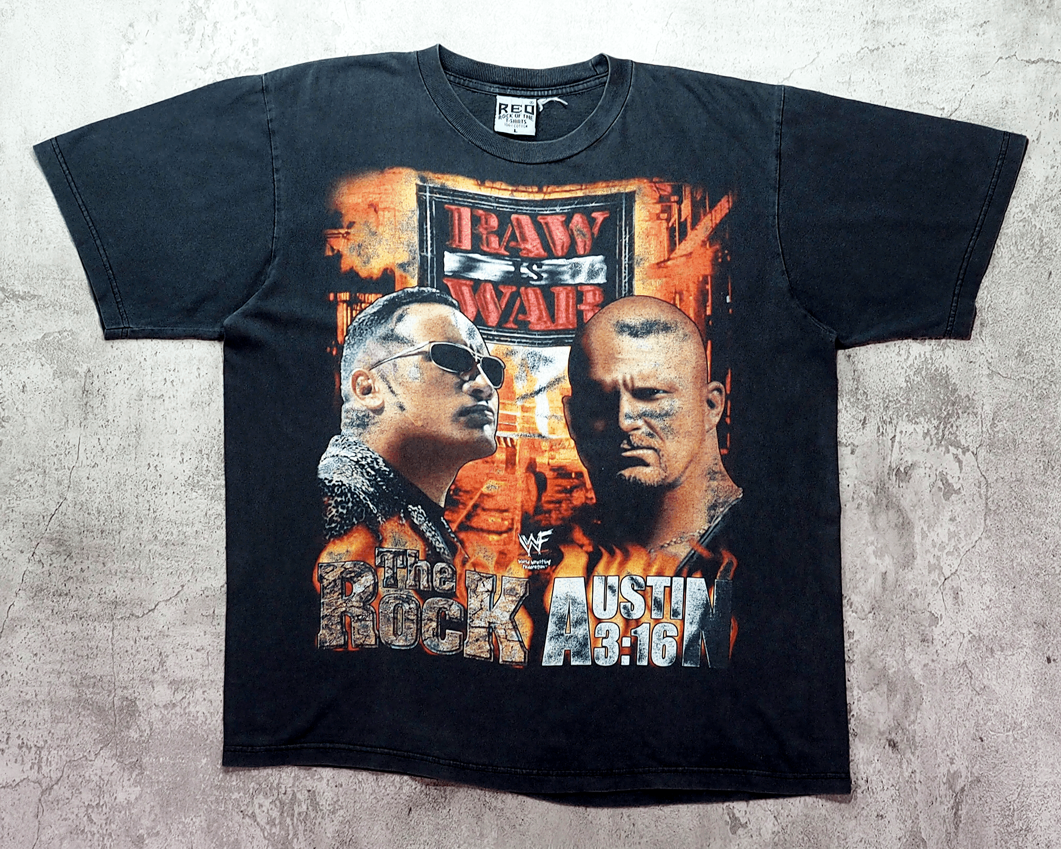 Vintage Vintage 1999 WWF RAW IS WAR The Rock VS Steve Austin Shirt L Size US L / EU 52-54 / 3 - 1 Thumbnail