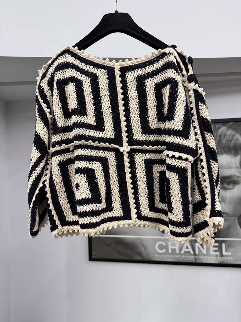 Gucci Gucci Black and white color-block knitted long sleeves Size S / US 4 / IT 40 - 3 Thumbnail