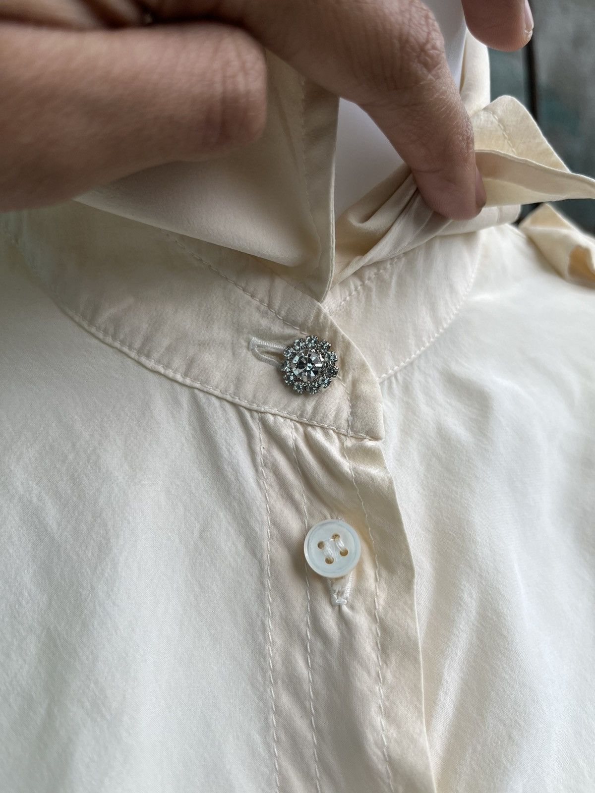 Yves Saint Laurent Crystal Button Chiffon Blouse Size S / US 4 / IT 40 - 4 Thumbnail