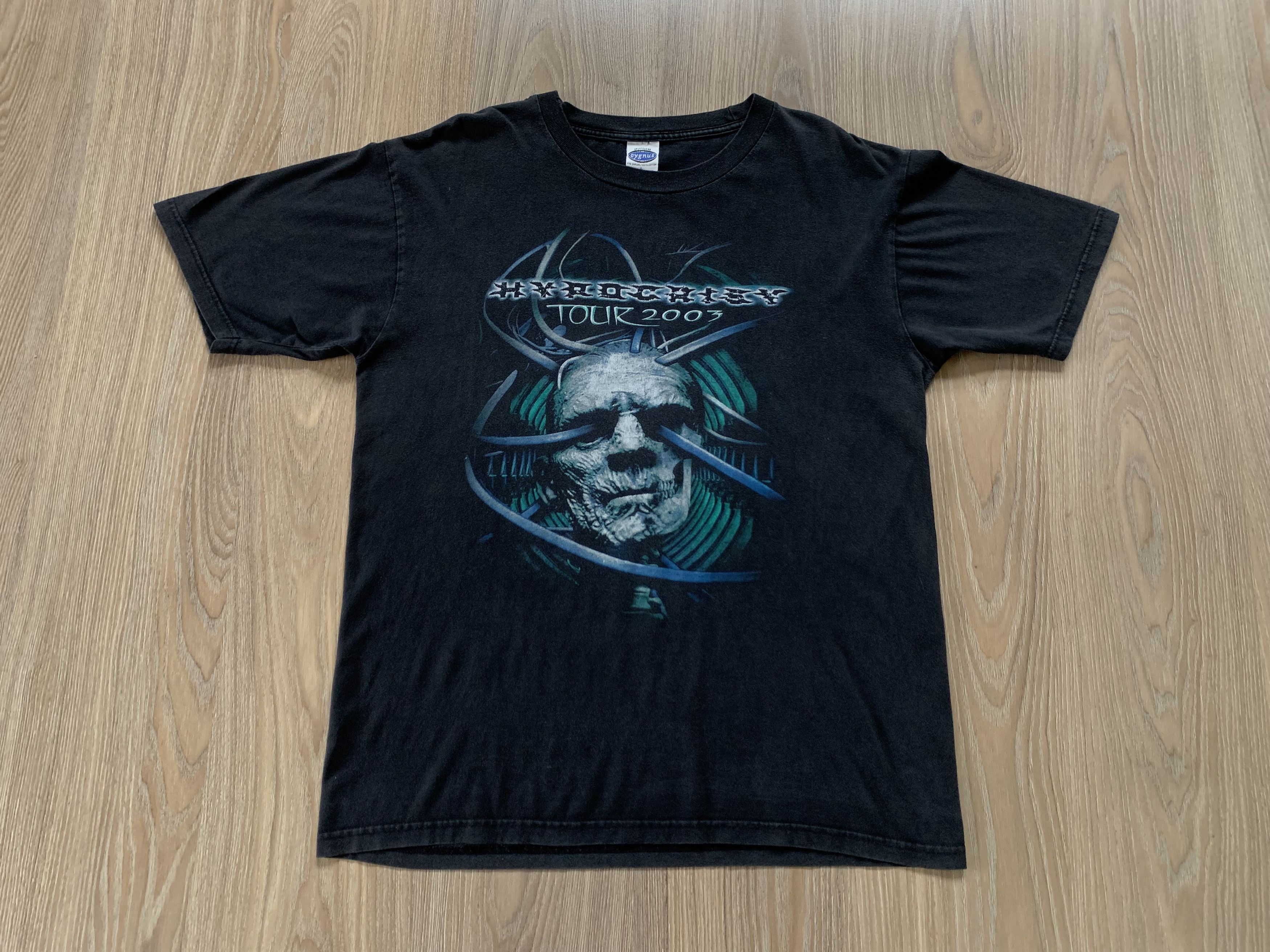 Band Tees Vintage 2003 Hurley Tour Skull Black Graphic T-Shirt Size US L / EU 52-54 / 3 - 2 Thumbnail