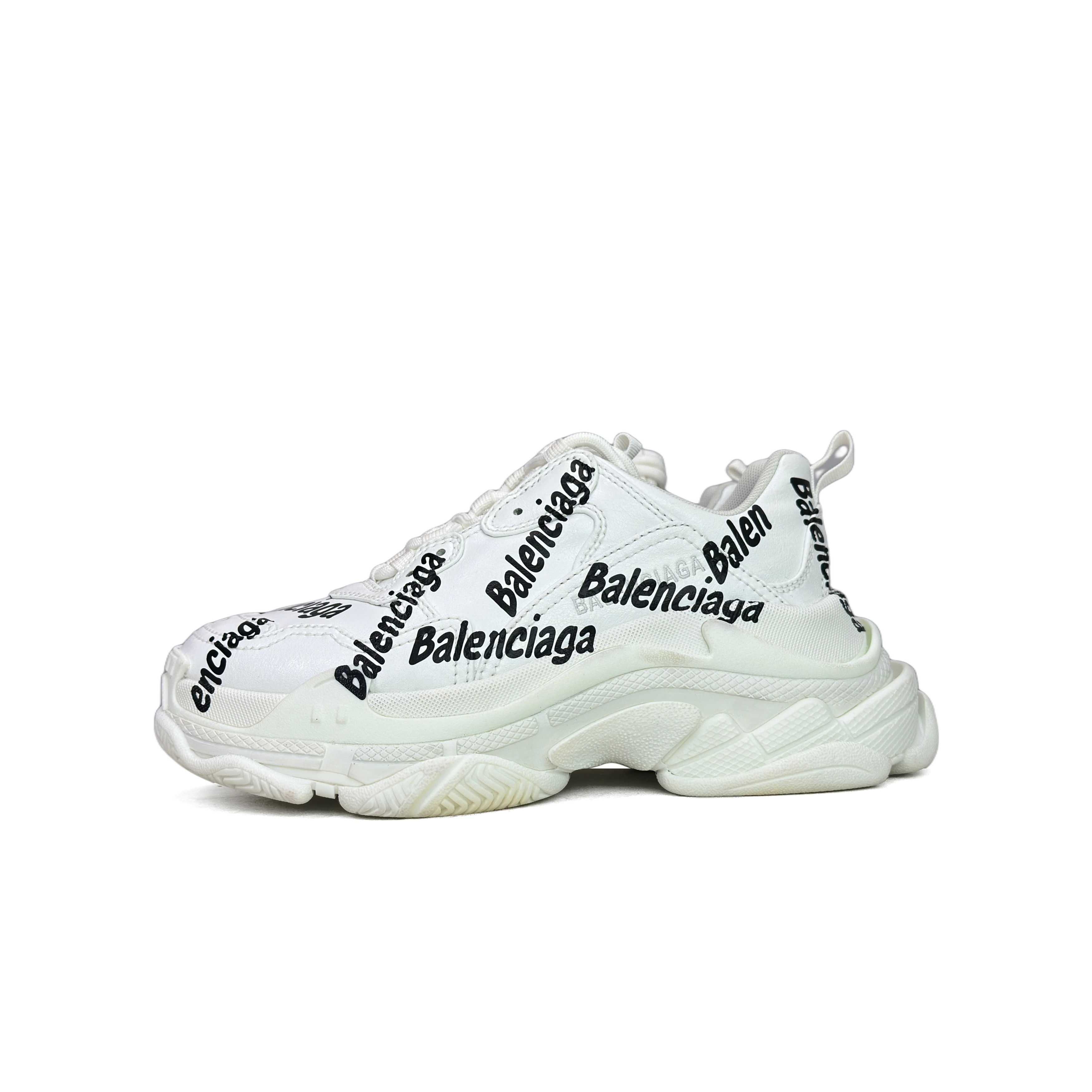 Balenciaga Balenciaga Logo Print Triple S Sneakers Size 37 Size US 7 / IT 37 - 1 Thumbnail