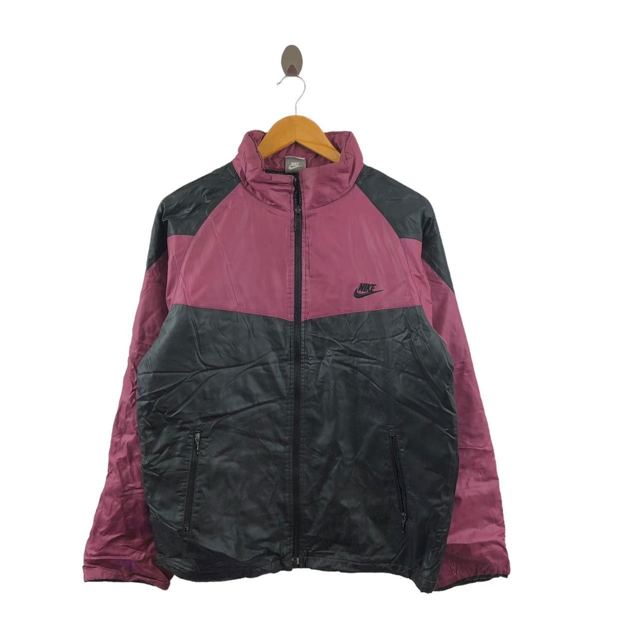 Nike NIKE SWOOSH LOGO Light Puffer Jacket Windbreaker Outdoor Size US L / EU 52-54 / 3 - 1 Thumbnail