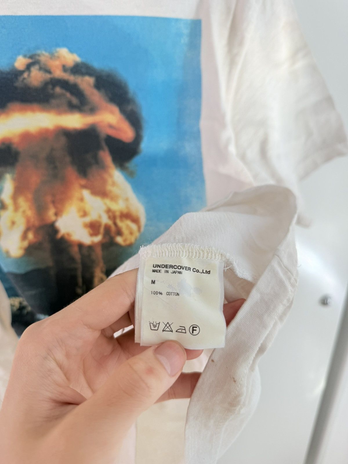 Undercover Undercover SS05 Limited Edition Nuclear Explosion T Shirt Size US M / EU 48-50 / 2 - 3 Thumbnail