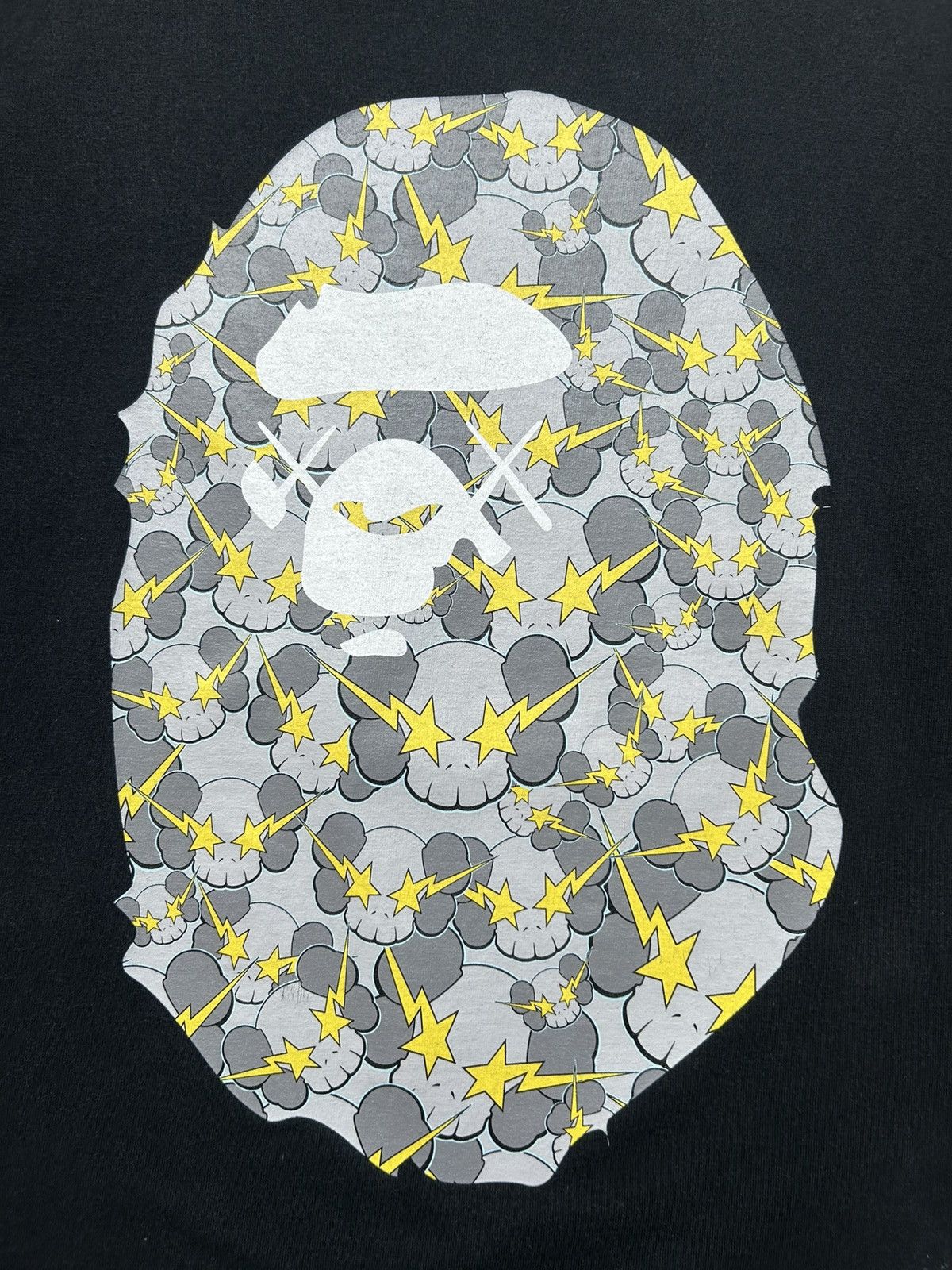 Bape × Kaws 2005 Bape x Kaws Big Ape Head [Size M] Size US M / EU 48-50 / 2 - 2 Thumbnail