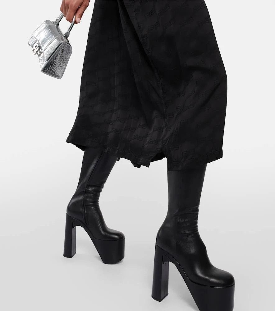 Balenciaga o1in1g1024 BB Monogram Knotted Rawcut Dress in Black Size S / US 4 / IT 40 - 2 Thumbnail