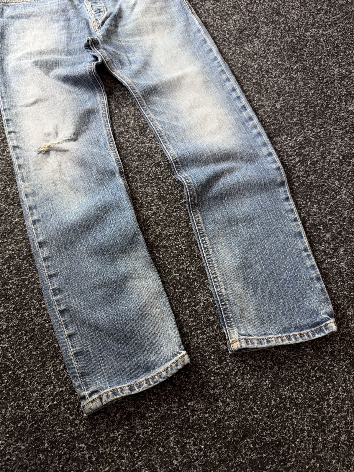 Diesel Diesel D-Fetar Distressed Denim Jeans Light Wash Size US 28 / EU 44 - 2 Thumbnail
