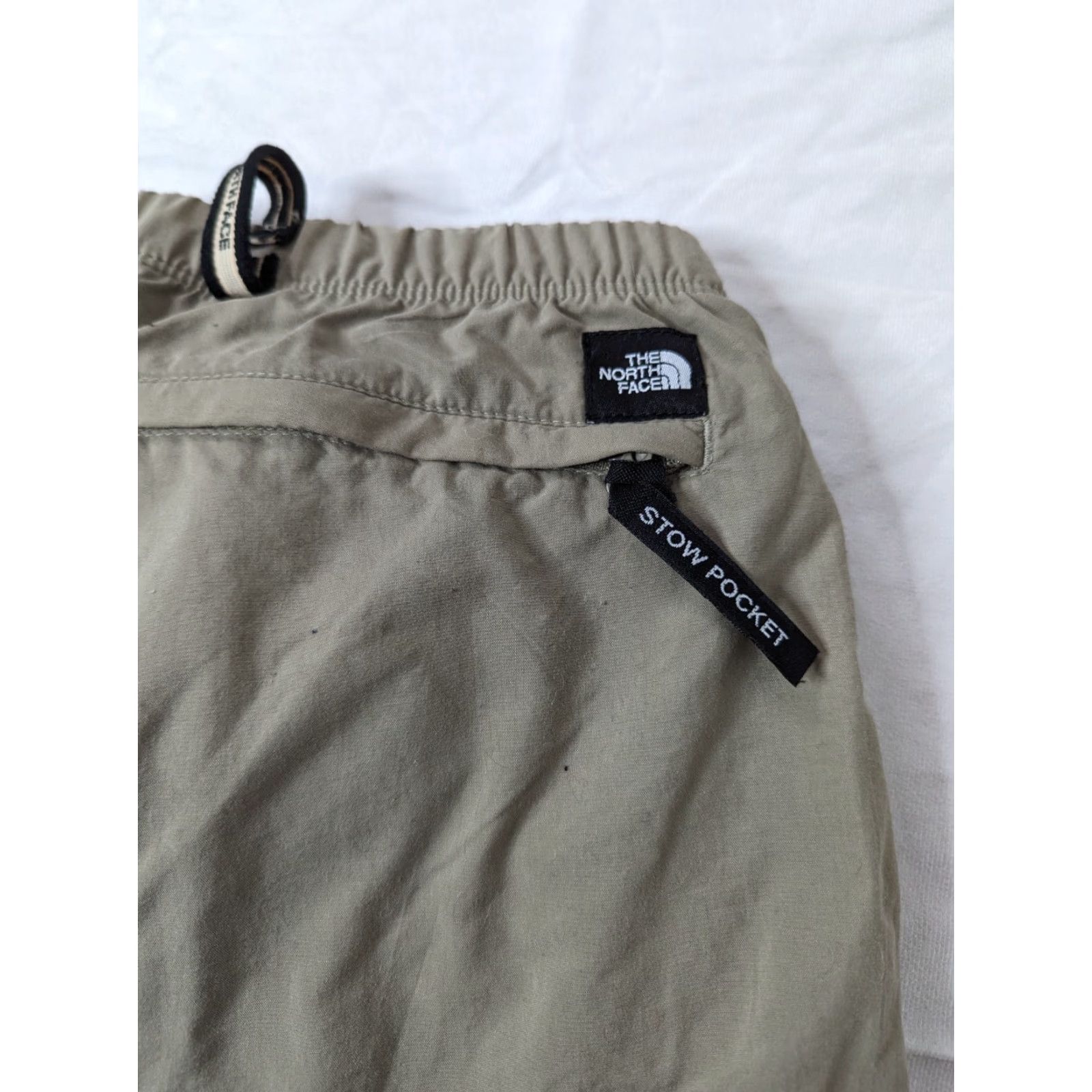 The North Face VINTAGE The North Face Cargo Pants Womens Medium Tan Convertible Hiking Outdoor Casual Size 32" / US 10 / IT 46 - 3 Thumbnail