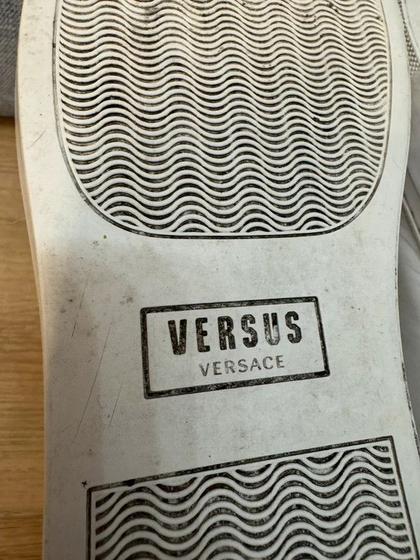 Versus Versace Versace Versus Lion High Top Leather Sneakers White 41 Size US 8 / EU 41 - 12 Thumbnail