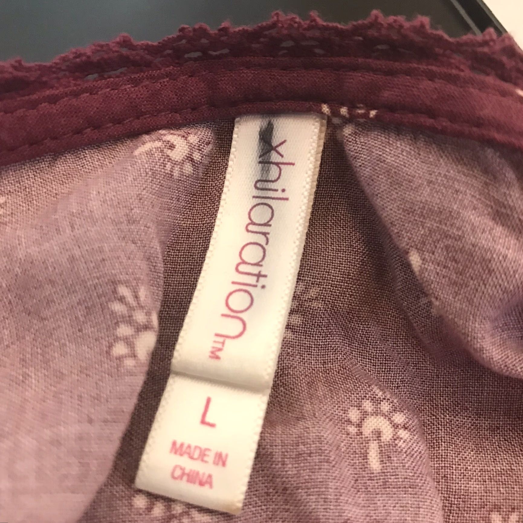 Vintage Xhilaration Burgundy Ruffle V-Neck Blouson Dress Women's Size L Knee Length Floral Long Sleeve Size L / US 10 / IT 46 - 3 Thumbnail