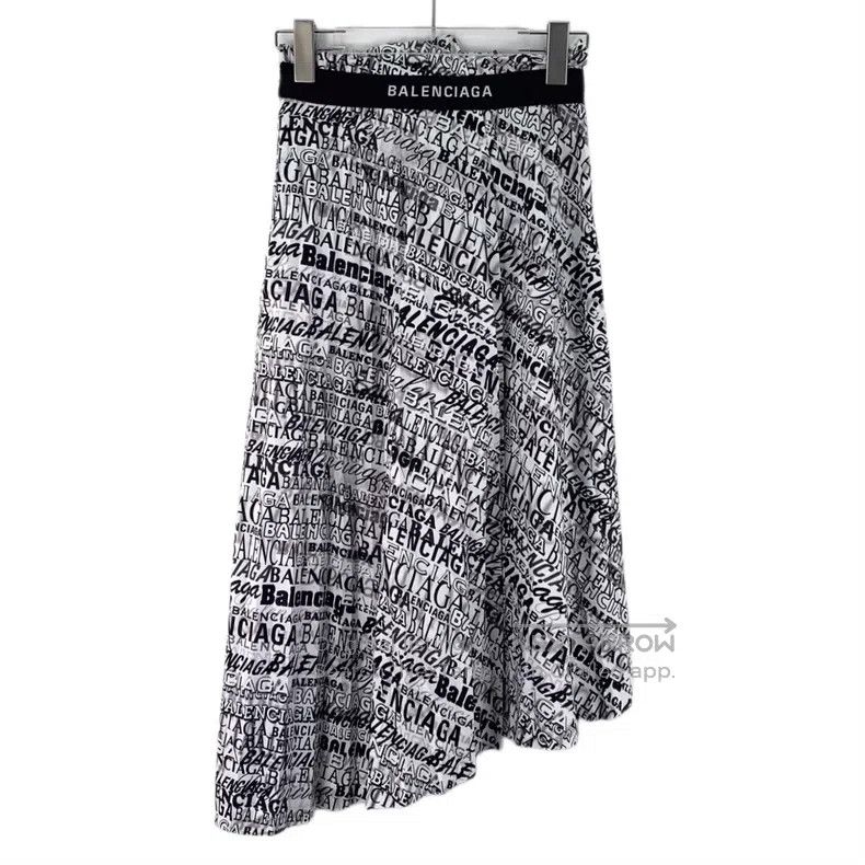 Balenciaga Balenciaga Color-blocked Logo Letter Full Print Irregular Size 33" - 2 Thumbnail