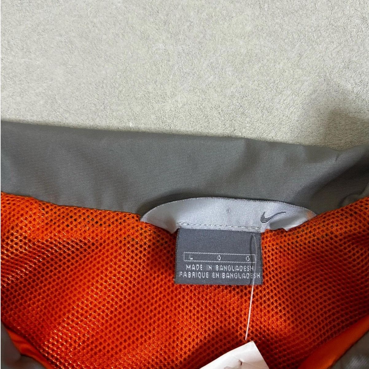 Nike 2000s Vintage Nike Orange Zip Up Windbreaker Size L Size US L / EU 52-54 / 3 - 3 Thumbnail