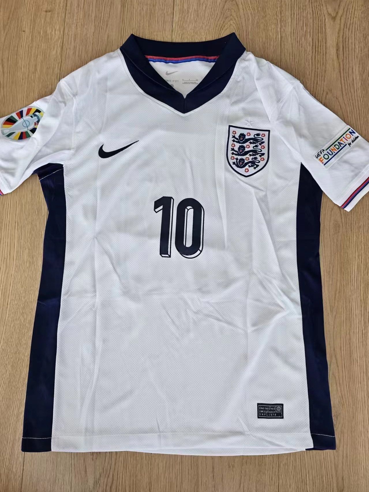 Other 2024 Euro England #10 Jude Bellingham Jersey M Size US M / EU 48-50 / 2 - 2 Thumbnail