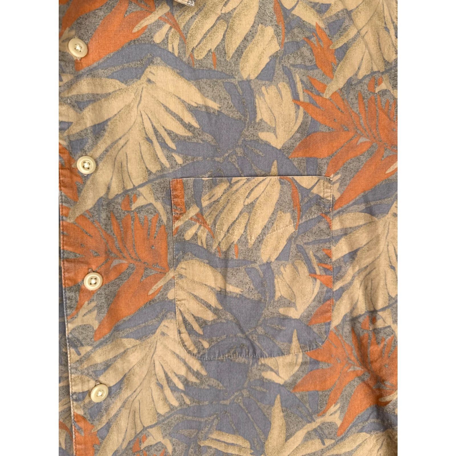 Van Heusen Van Heusen Shirt Men's Gray Floral Leaf 100% Cotton Hawaiian Button-Up Short Sleeve - Adult Medium Size US M / EU 48-50 / 2 - 6 Thumbnail