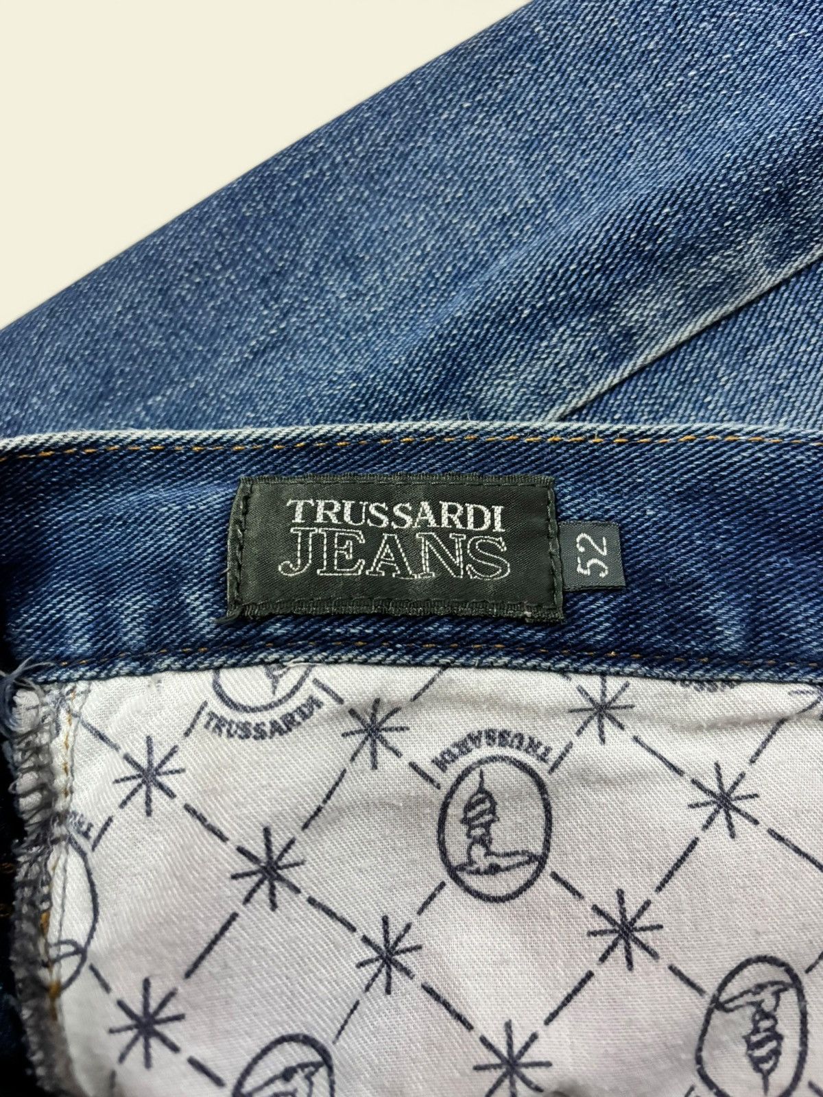 Trussardi Vtg Italy Trussardi Blue Washed Faded Distress Jeans Size US 34 / EU 50 - 10 Thumbnail