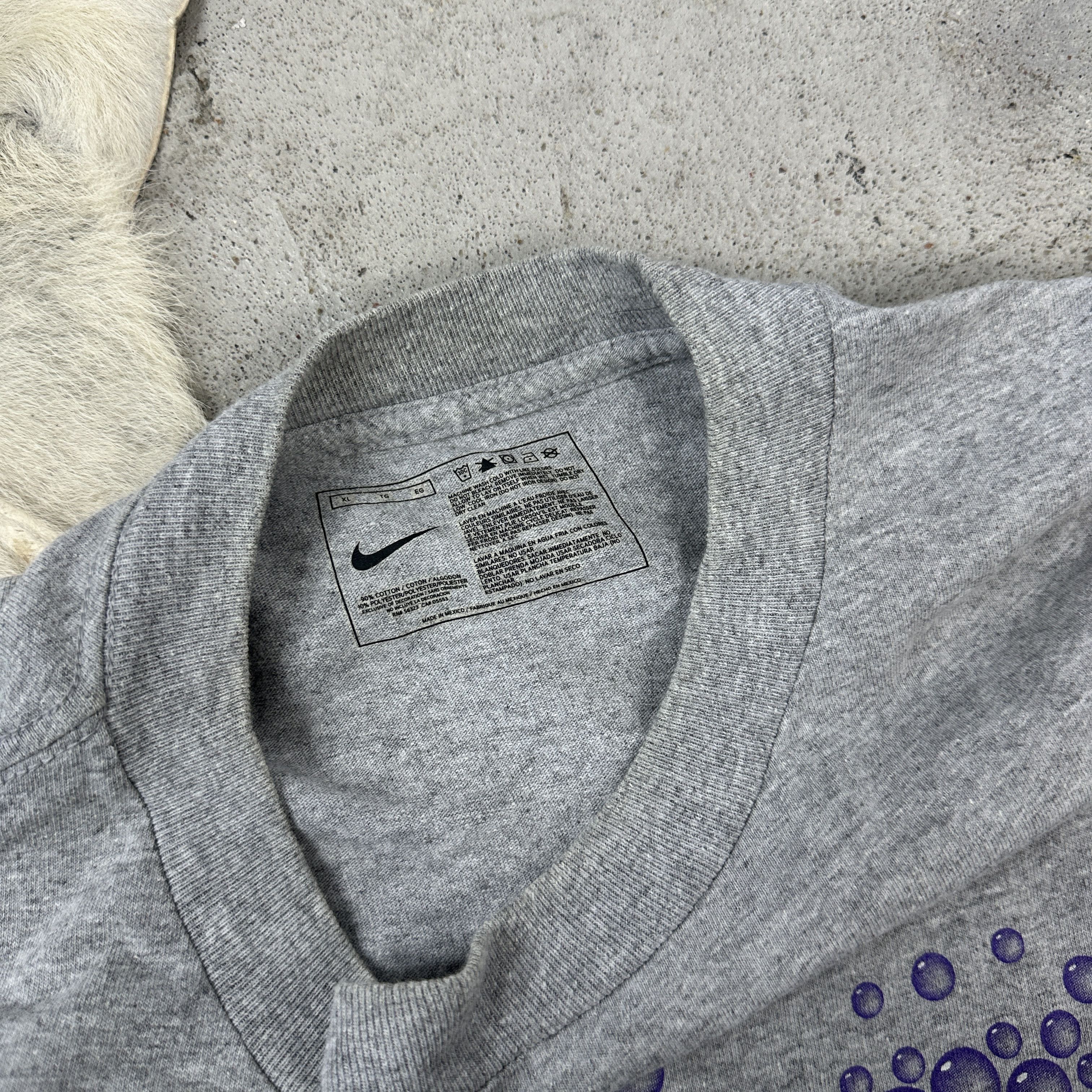 Nike × Vintage Vintage Y2K Oversize Printed Nike Air Bubbles T-shirt Size US XL / EU 56 / 4 - 3 Thumbnail