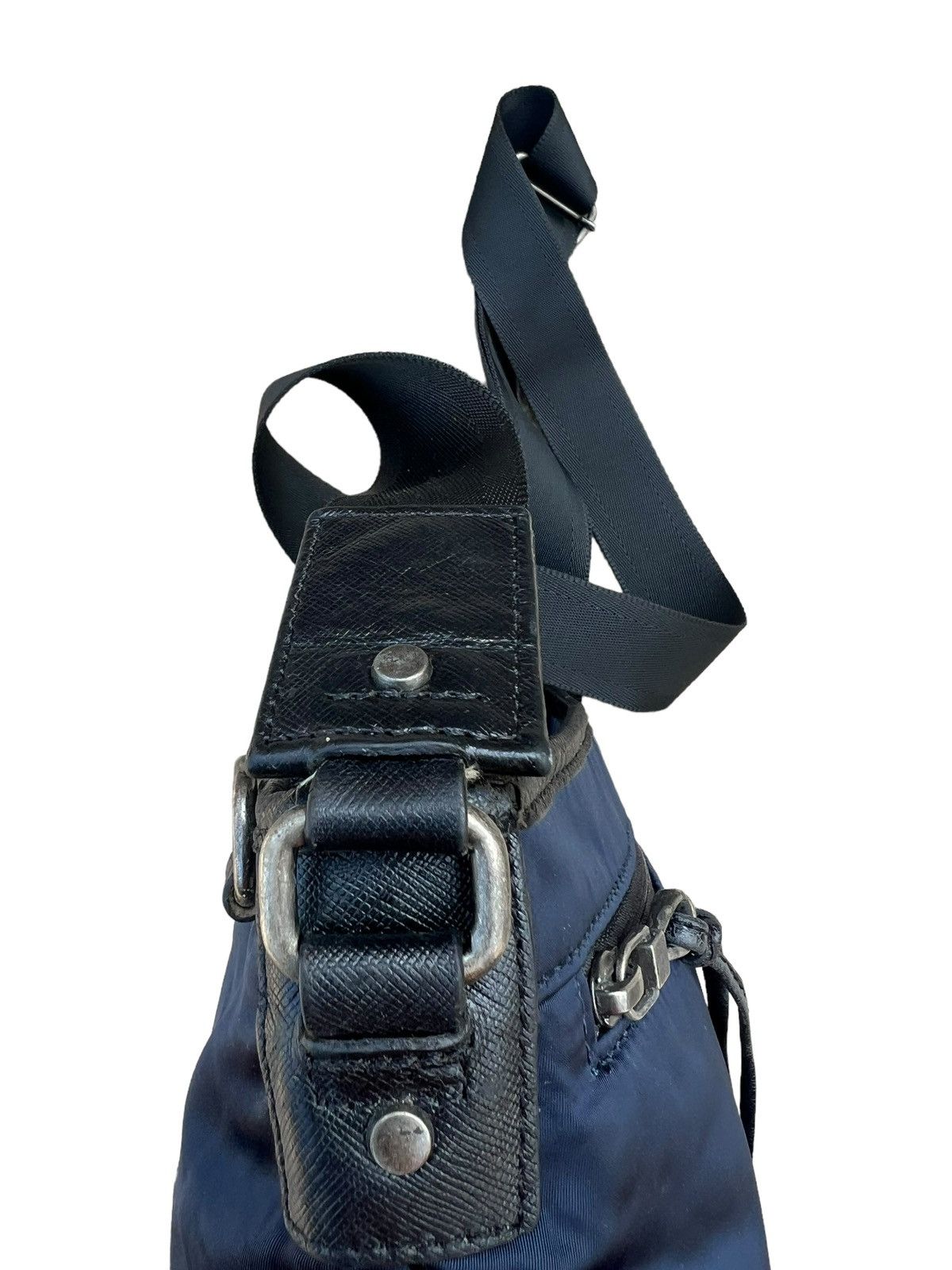 Lanvin Lanvin en bleu Distressed Hybrid Leather Bag Size ONE SIZE - 9 Thumbnail