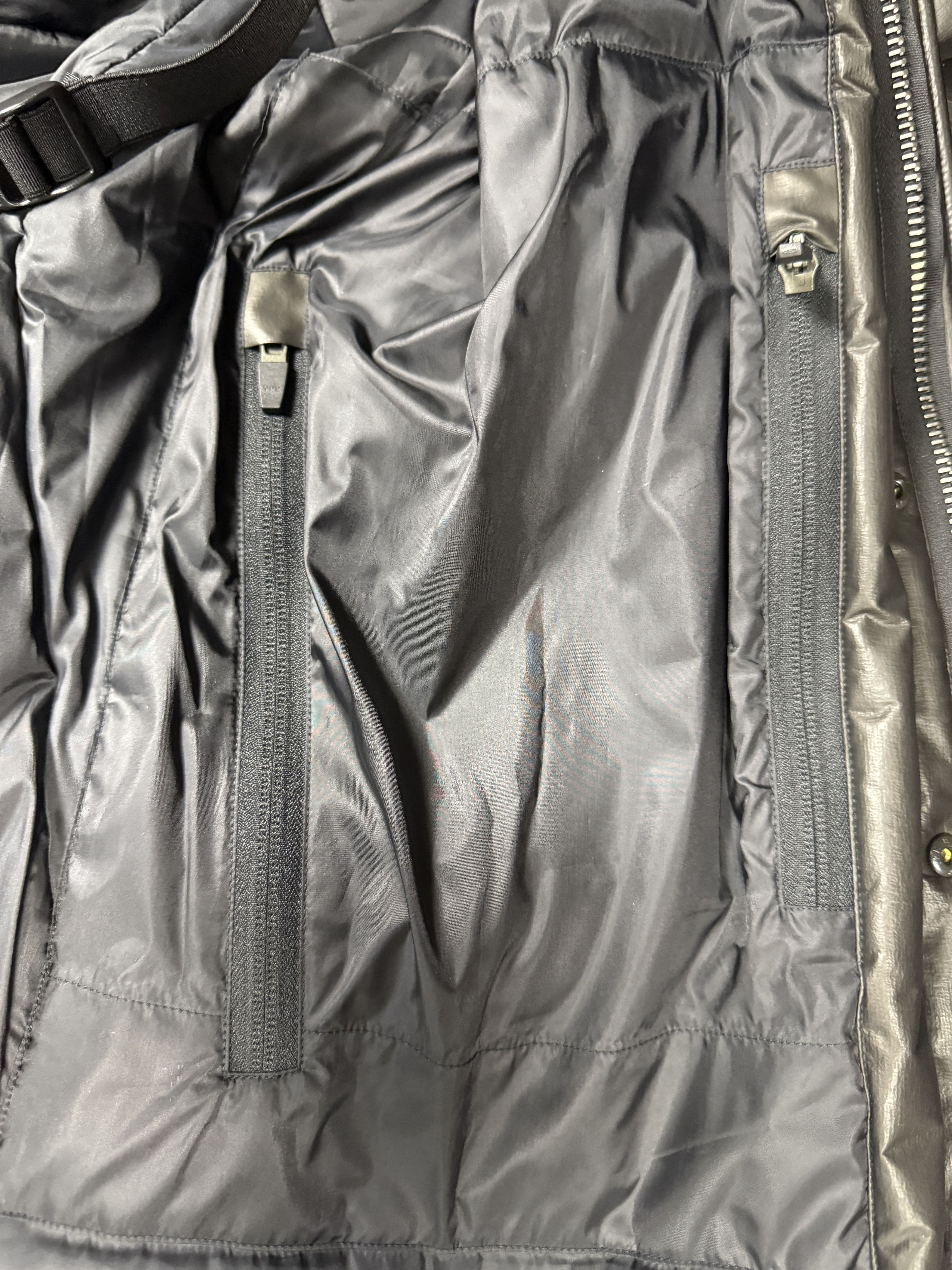 Acronym Acronym J46-FO 2L Infinium Film Out J46-FO Coat Size US L / EU 52-54 / 3 - 11 Thumbnail