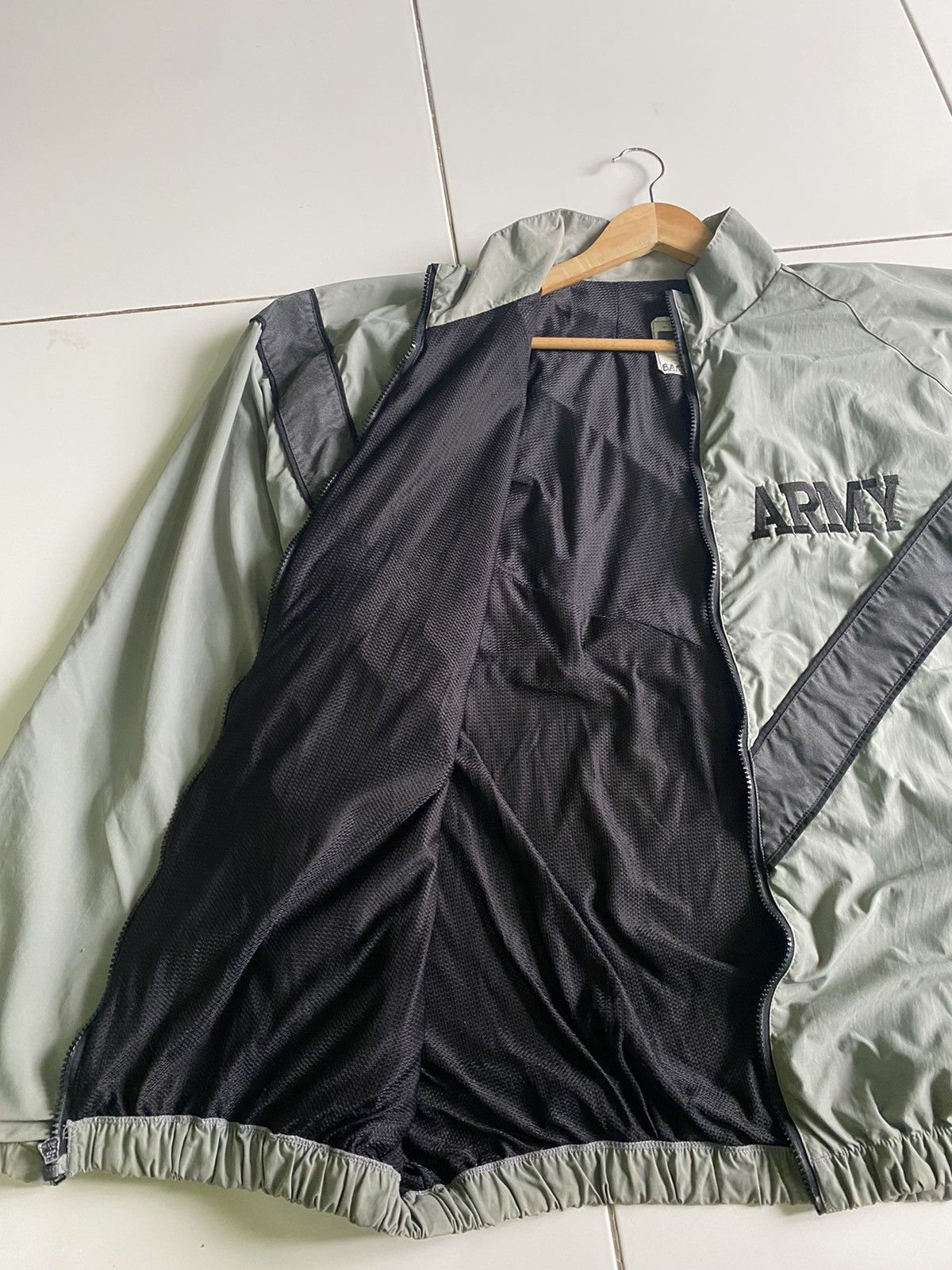 Army Of Me Vintage Army Outdoor Shell Oversized Jackets Size US XL / EU 56 / 4 - 6 Thumbnail