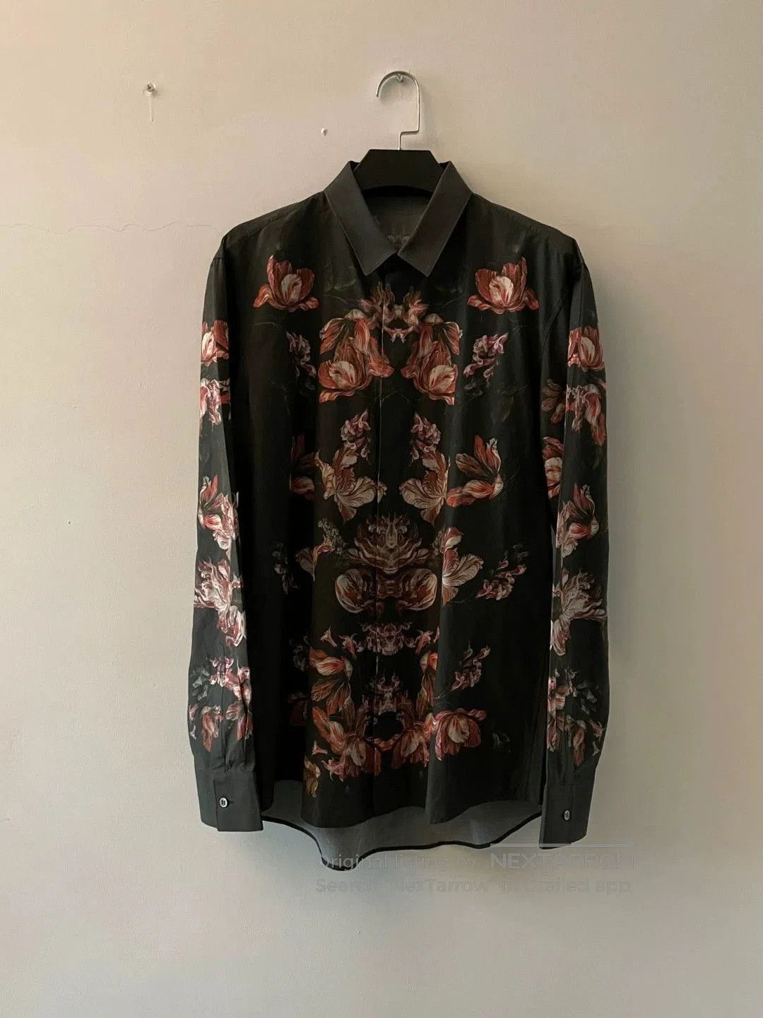 Alexander McQueen Multi Floral Print Long Sleeve Button. Size US M / EU 48-50 / 2 - 2 Thumbnail