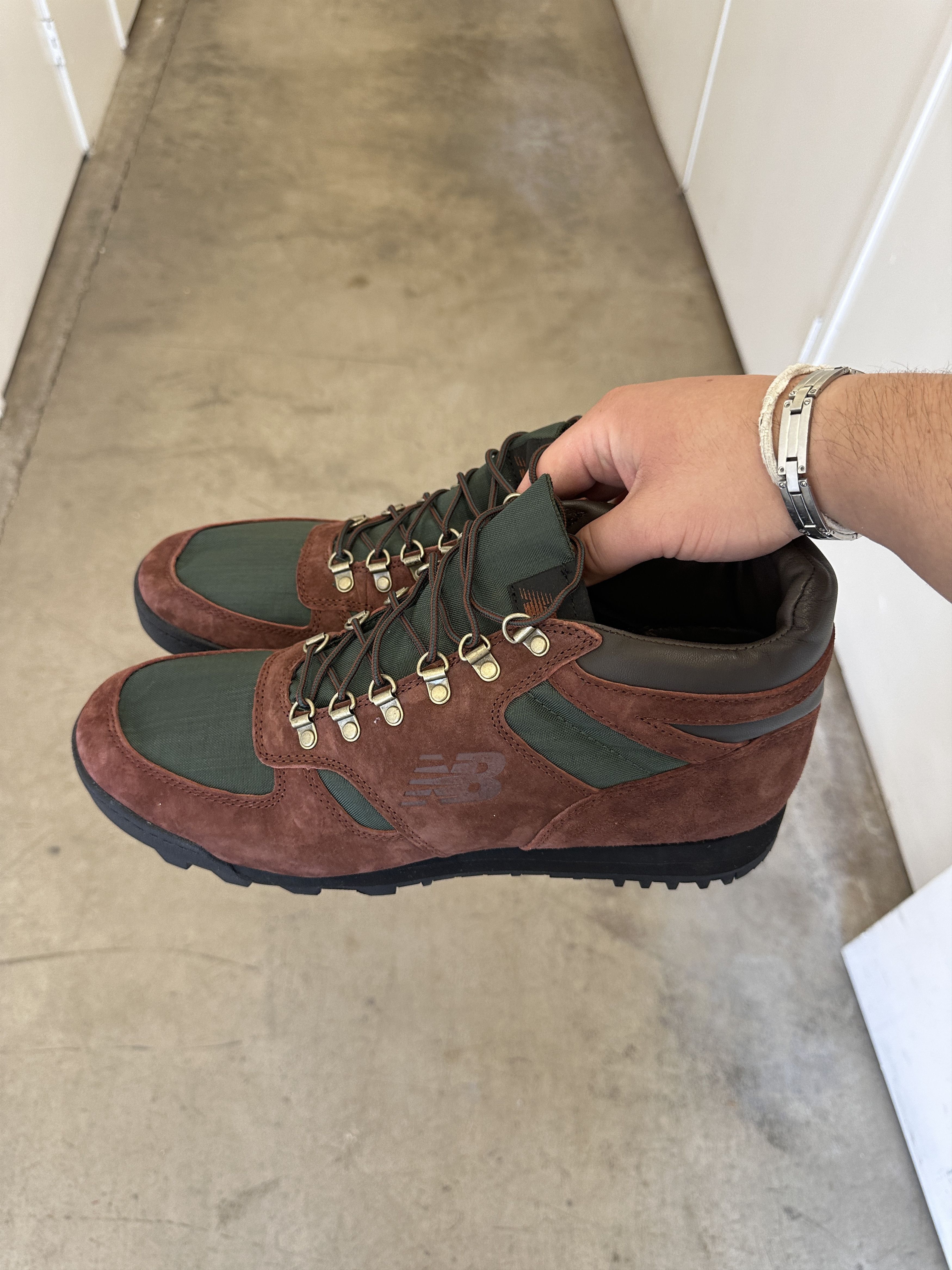 New Balance New balance mid-top hiking boots. 814. Size US 13 / EU 46 - 2 Thumbnail