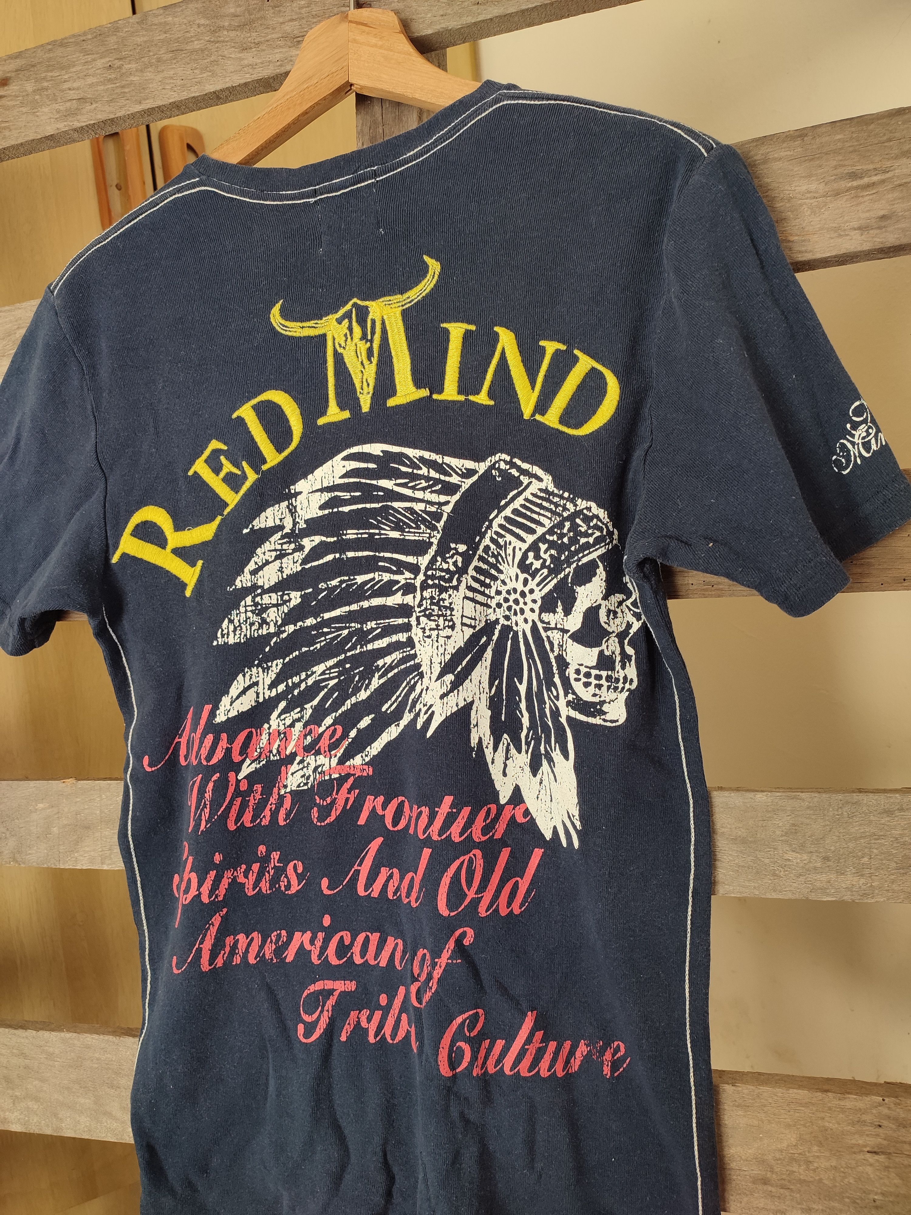 💥Rare💥 Vintage Red Mind Apache Tee