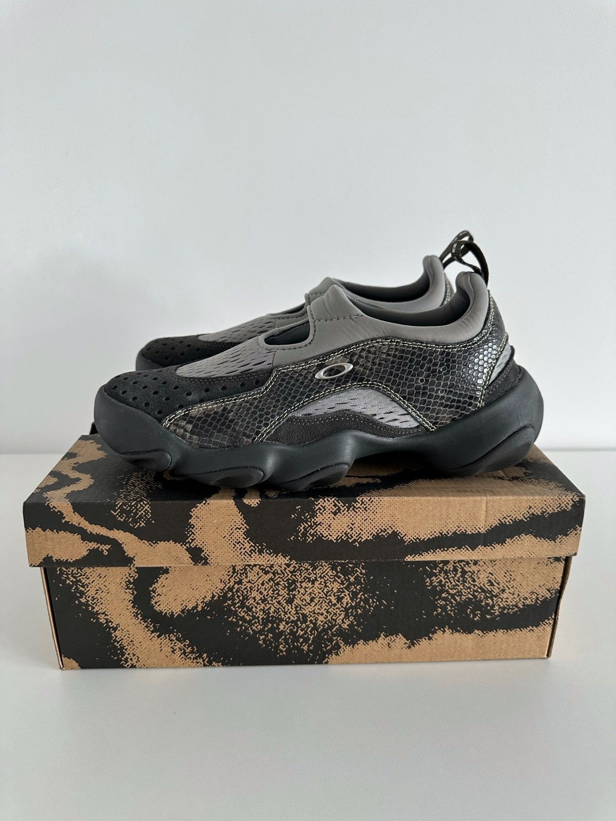 Brain Dead × Oakley Oakley Factory Team x Brain Dead Python Flesh Sandal Sneaker Size US 8 / EU 41 - 8 Thumbnail