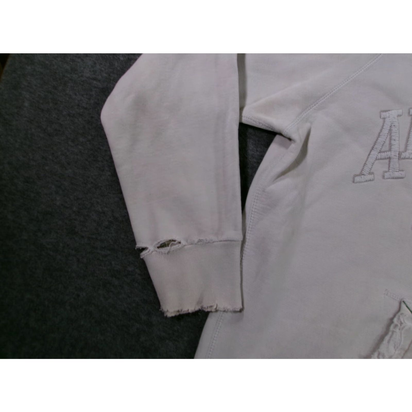 American Eagle Outfitters VINTAGE American Eagle Hoodie Men XL White Quarter Zip Solid Fleece 90s Classic Grunge Size US XL / EU 56 / 4 - 4 Thumbnail